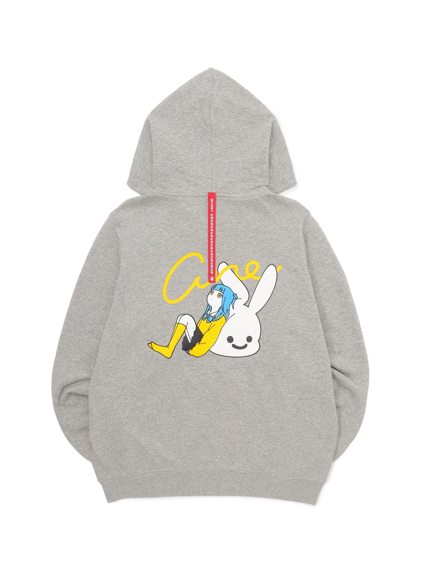 CUNE ZIP PARKA よりかかる
