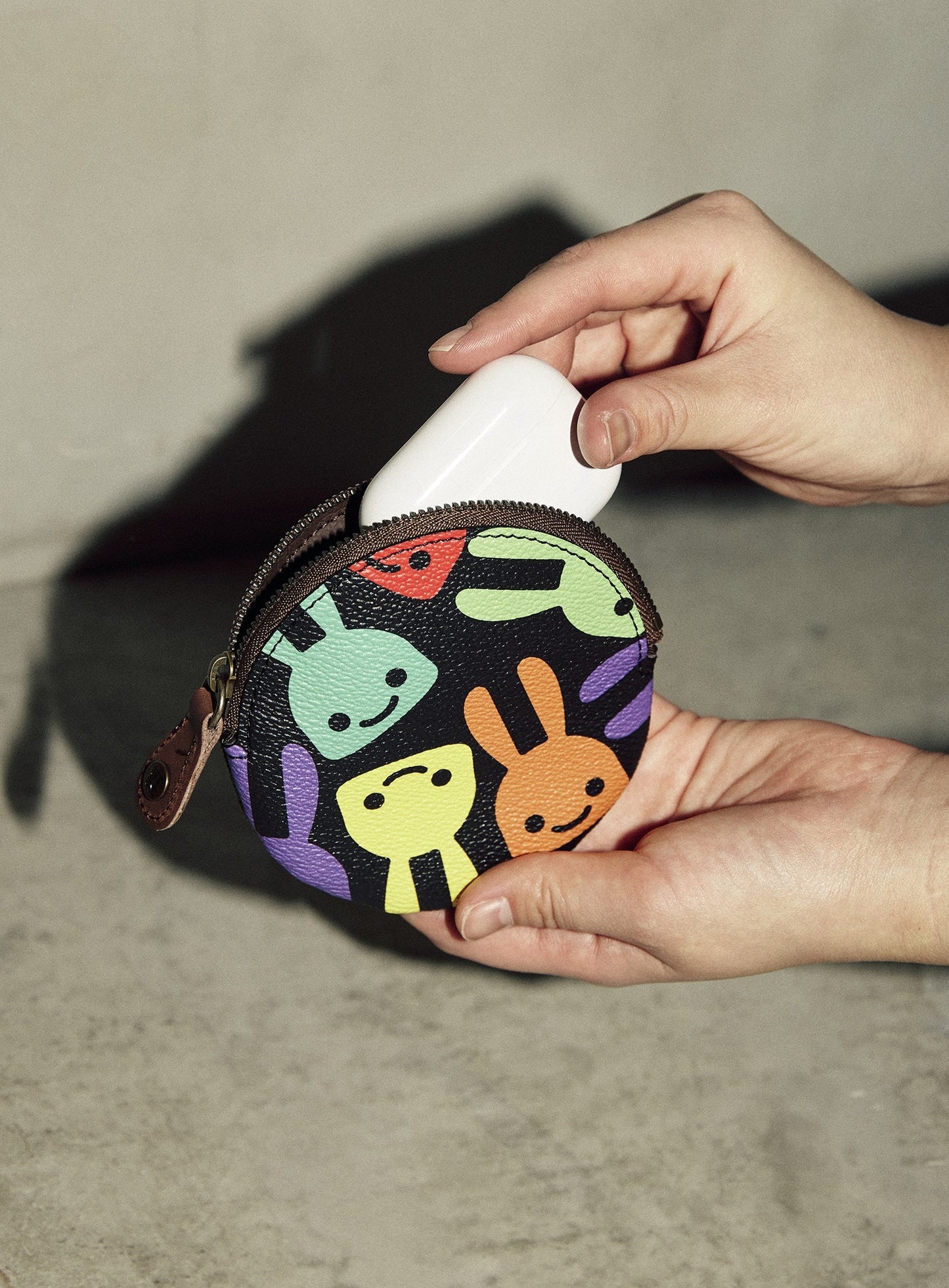 CSPサークルポーチ カラフルウサギ
