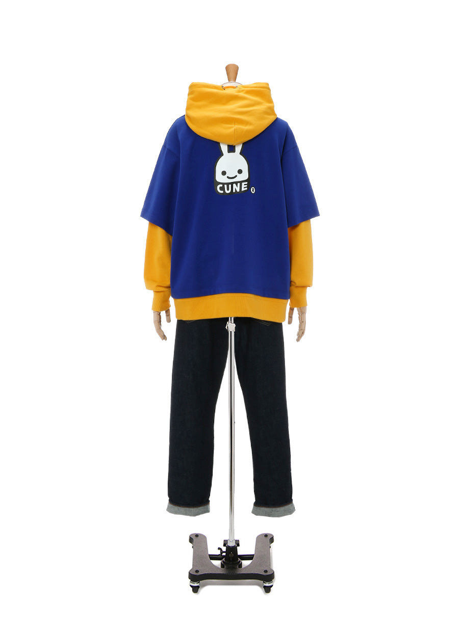 Tシャツを重ね着パーカー