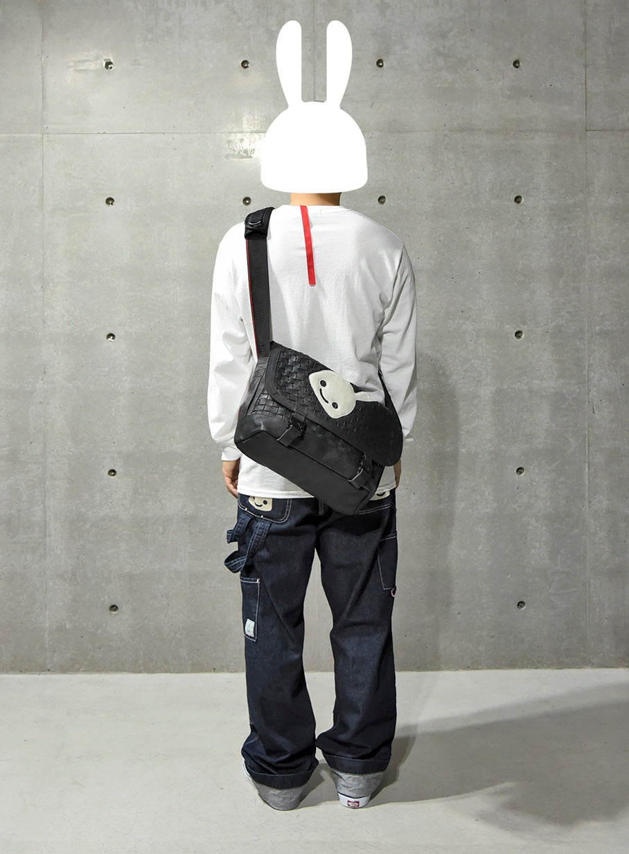 CUNE × robita レザーメッセンジャーバッグ