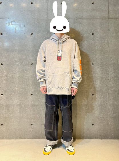 鬼愉兎雲裏毛プルパーカー