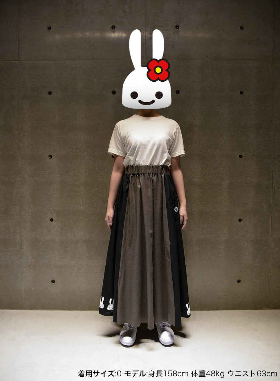 ウエストゴムのフレアスカート