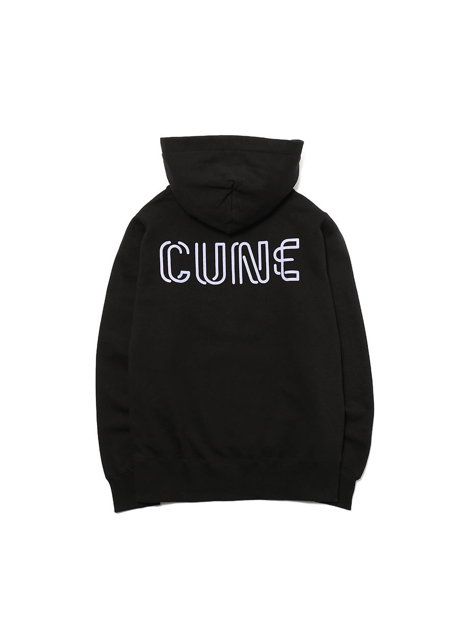 CUNE PULL PARKA おなら