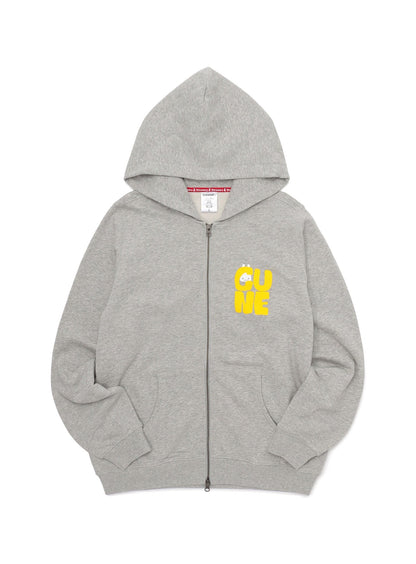 CUNE ZIP PARKA よりかかる