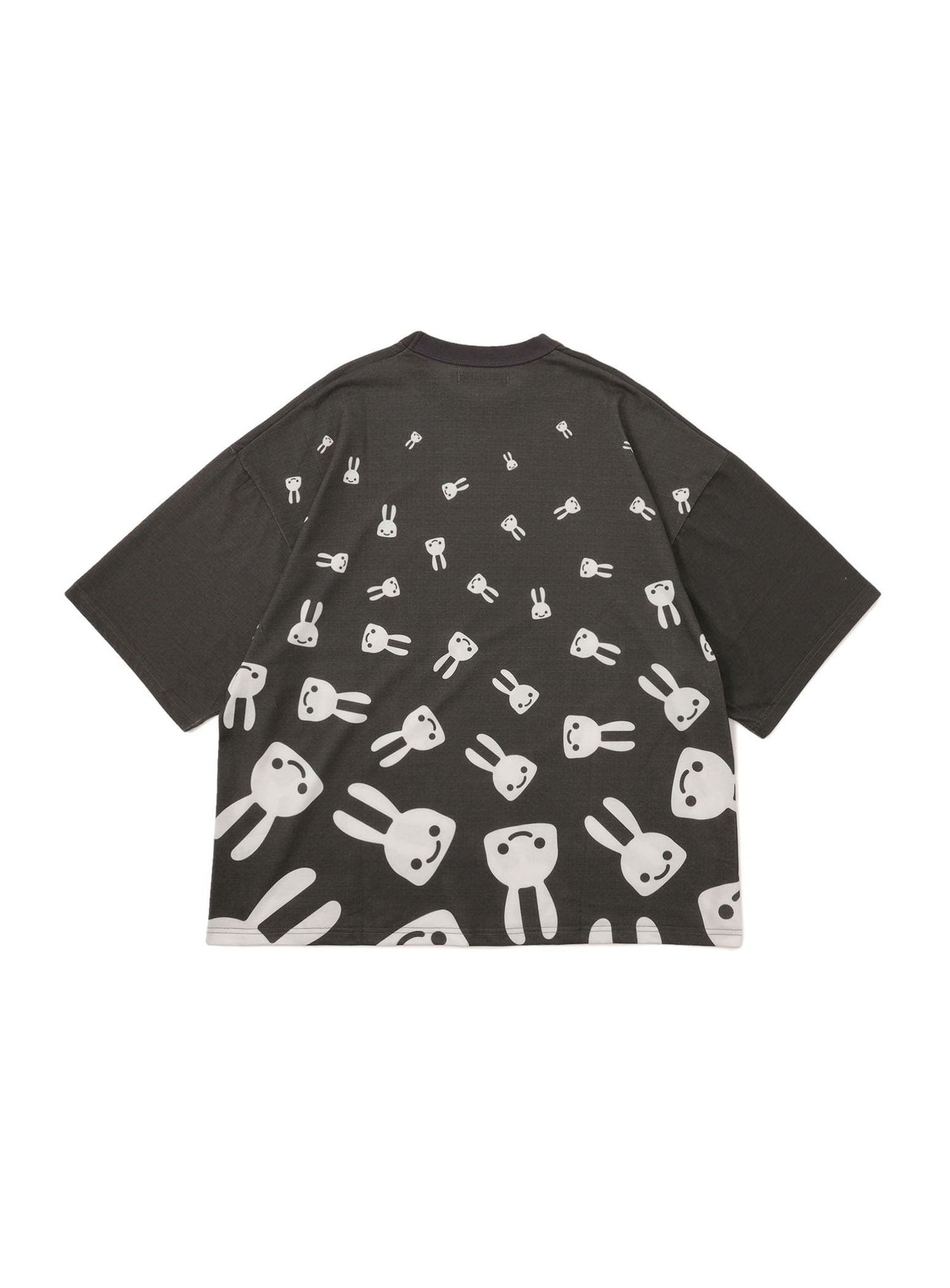 ビッグTシャツ 降り積もるウサギ