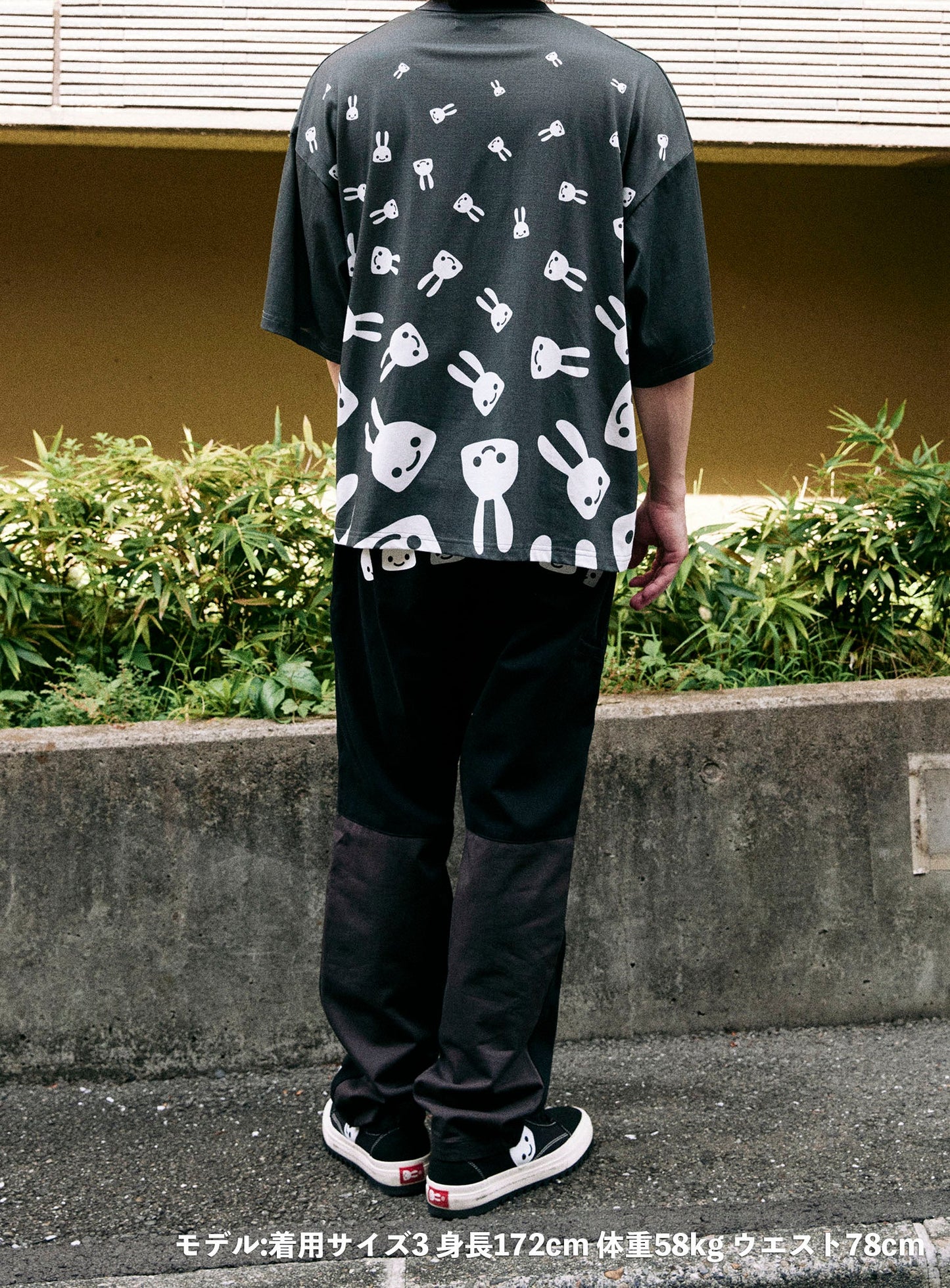 ビッグTシャツ 降り積もるウサギ