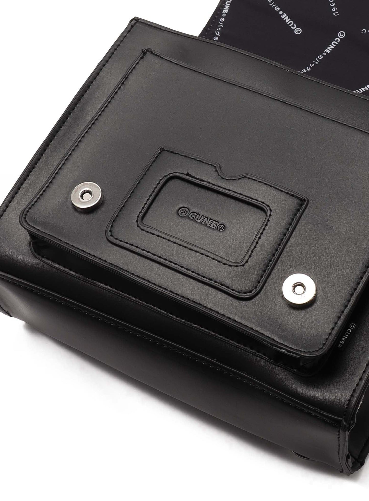 合皮の四角いフラップバッグ S