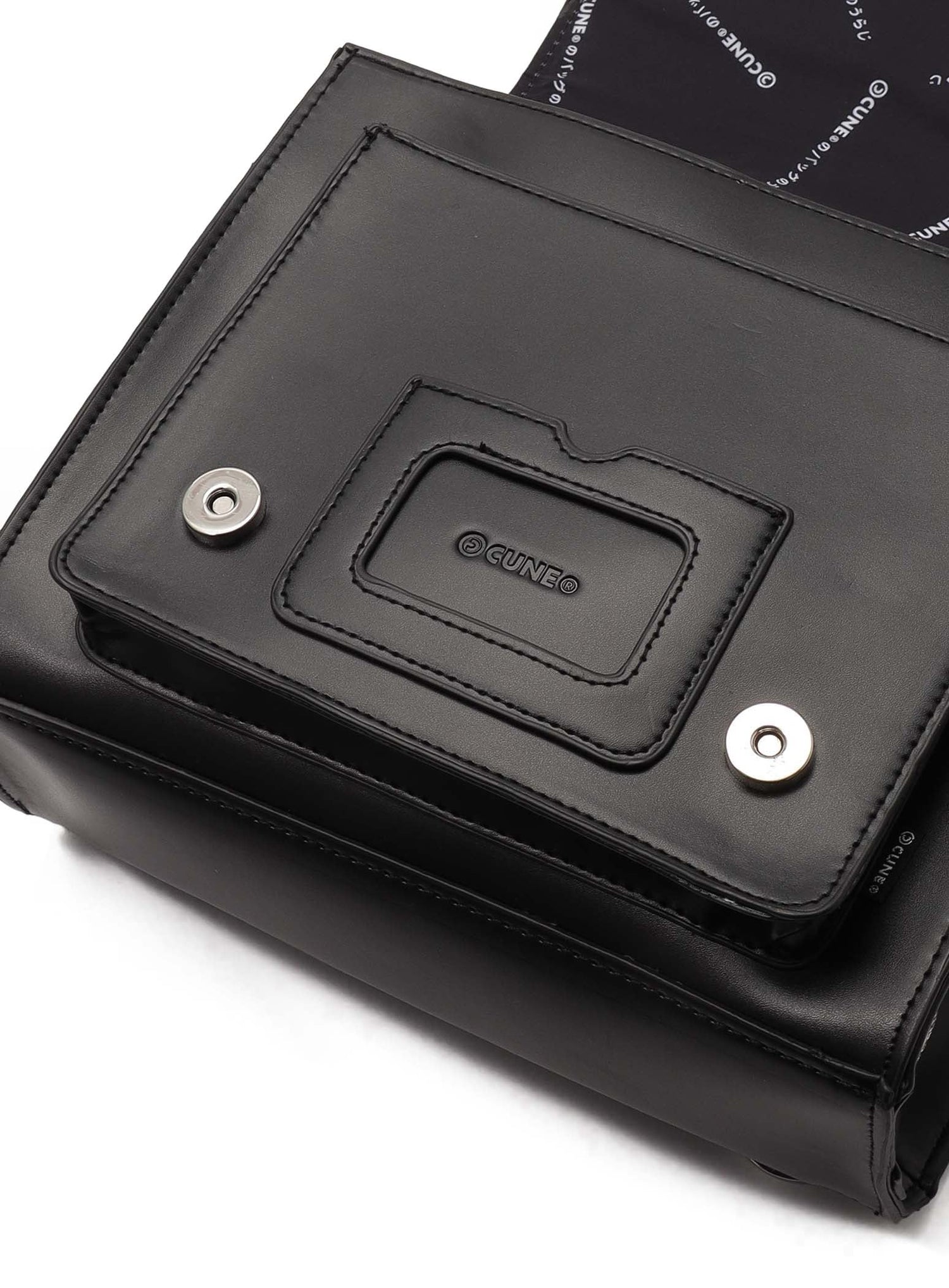 合皮の四角いフラップバッグ S