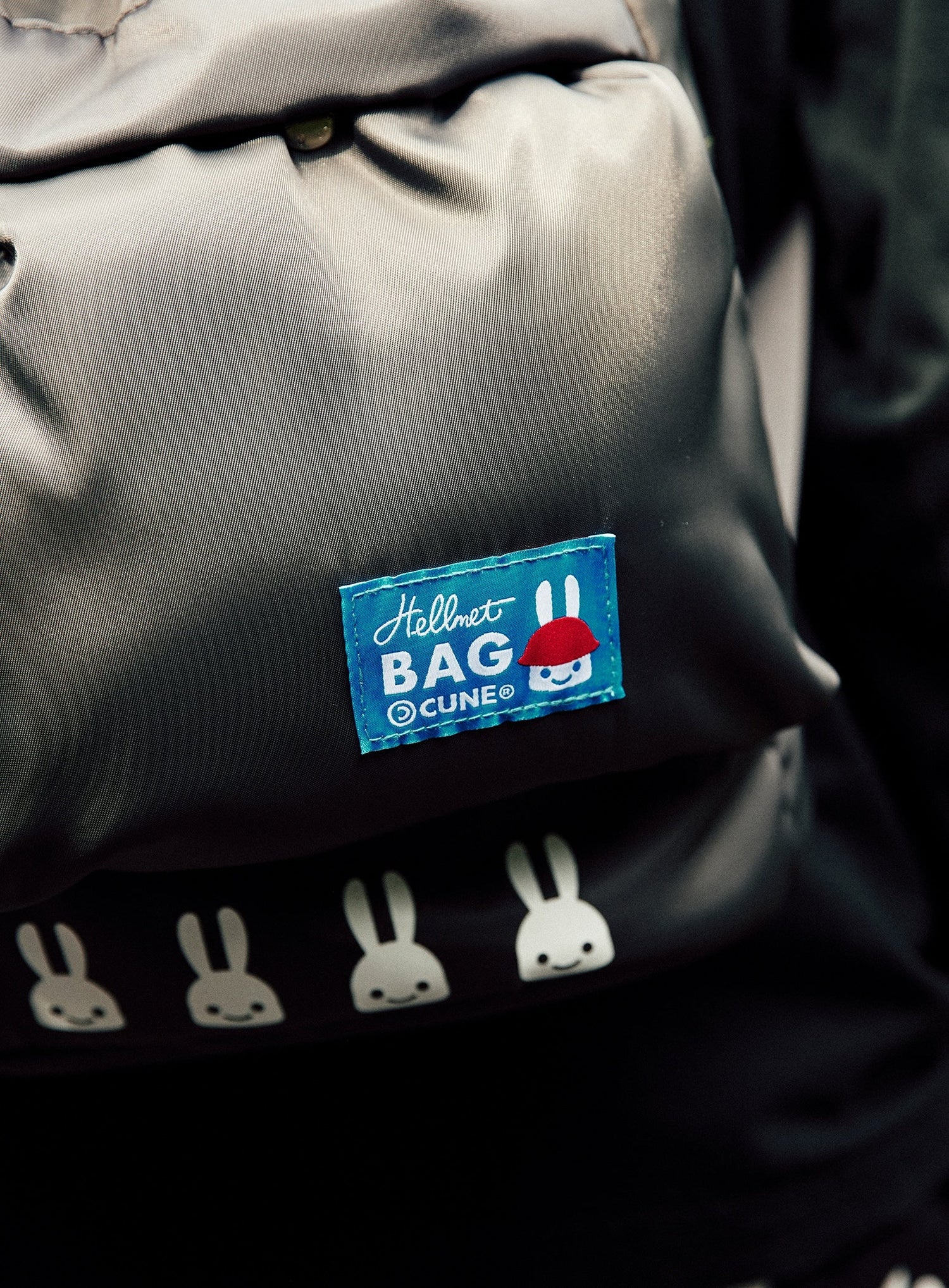 ヘルメットバッグパック