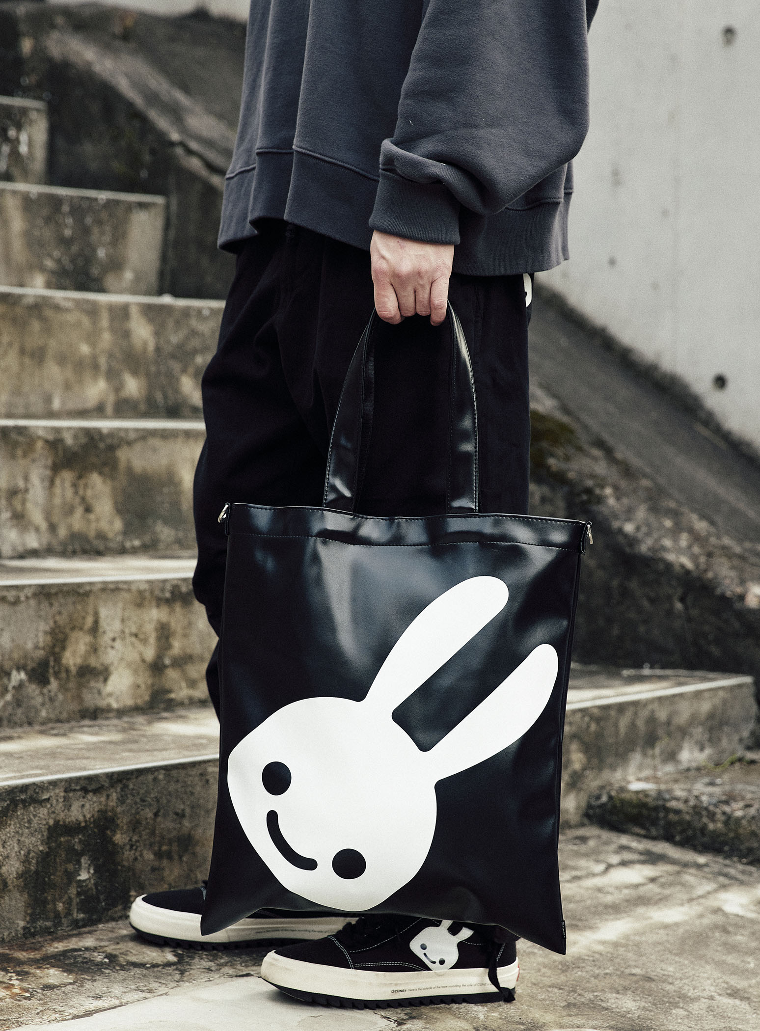CUNE バッグ　新品 楽天市場】cune（バッグ｜バッグ・小物・ブランド雑貨）の通販