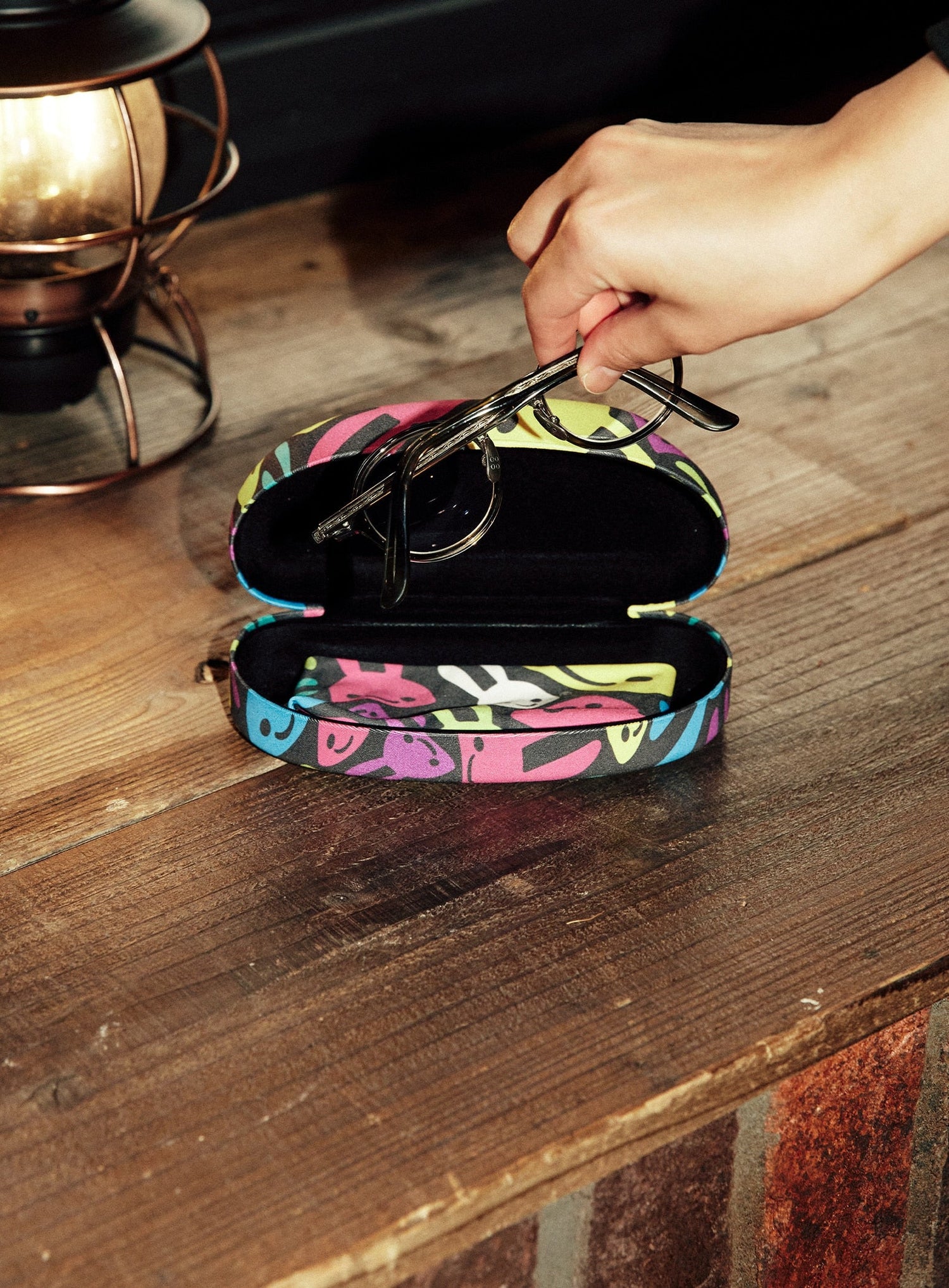 メガネケース ぐにゃぐにゃウサギ カラフル