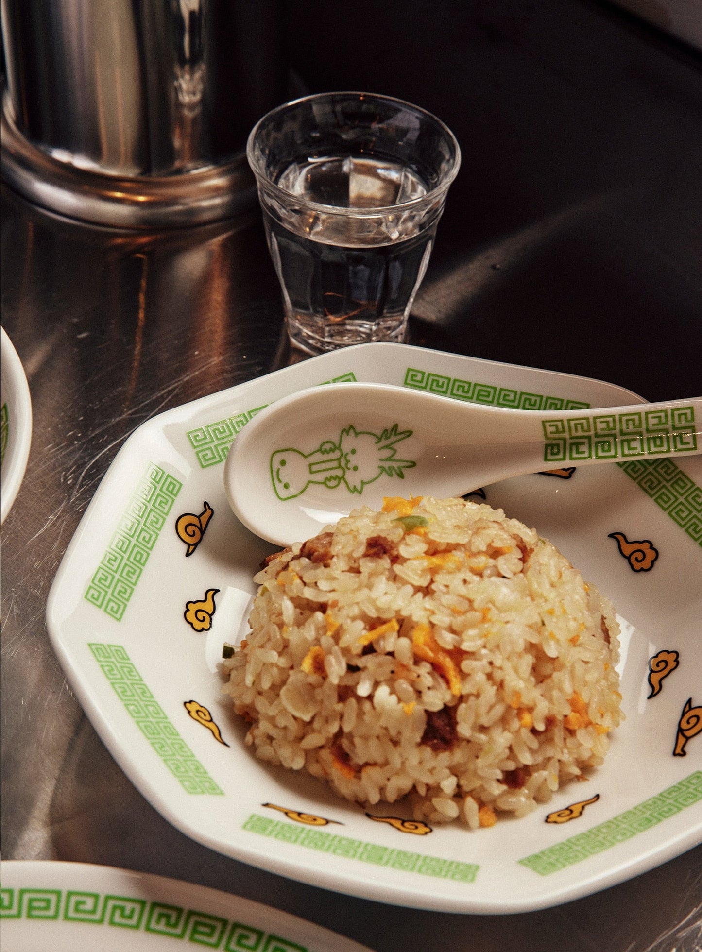 りゅうちゃんとウサギのれんげ