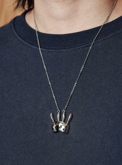 ウサギの中身ネックレス