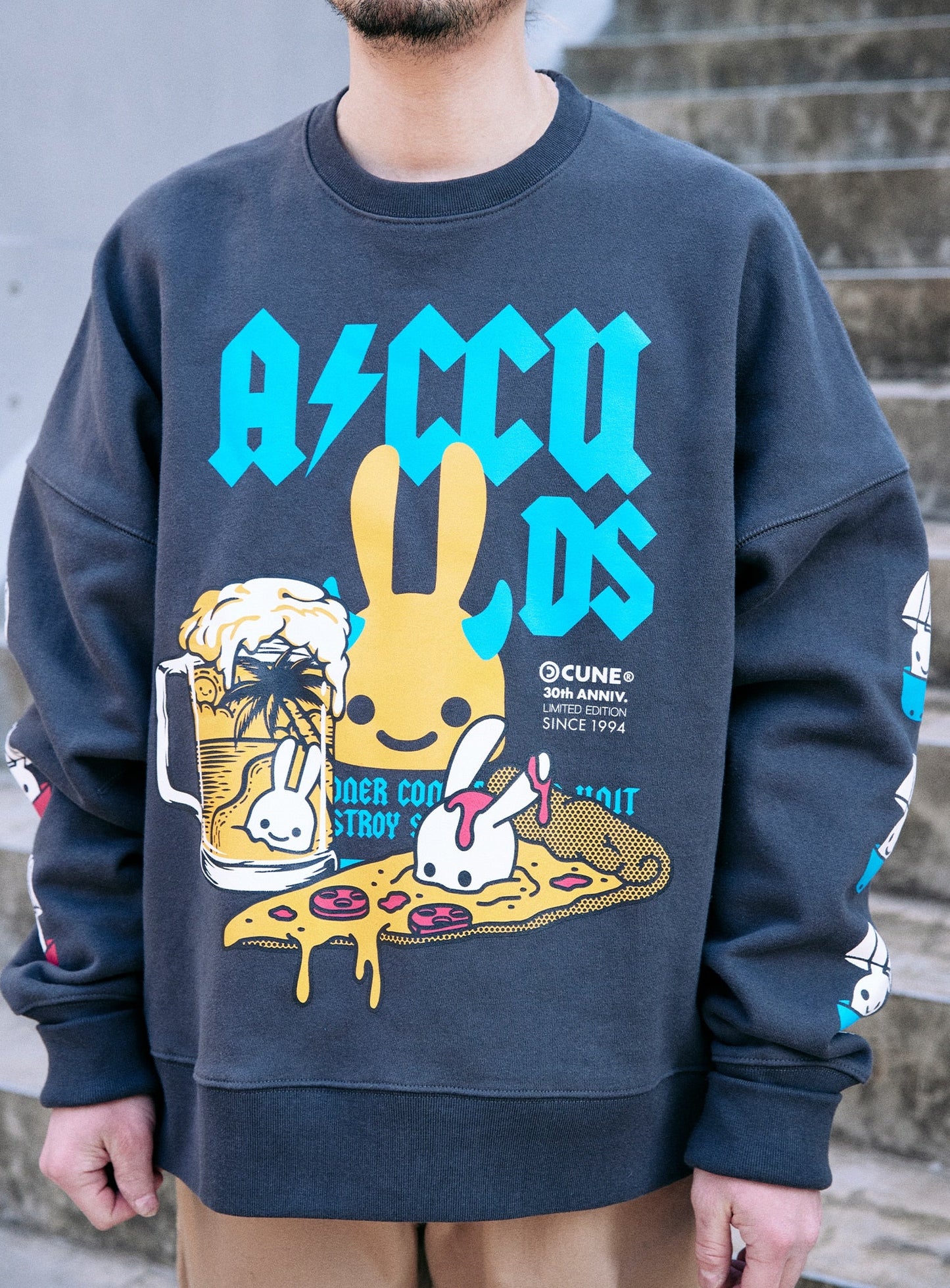 30th ANNIV ヘヴィウェイトビッグクルーネックスウェット ビールremix
