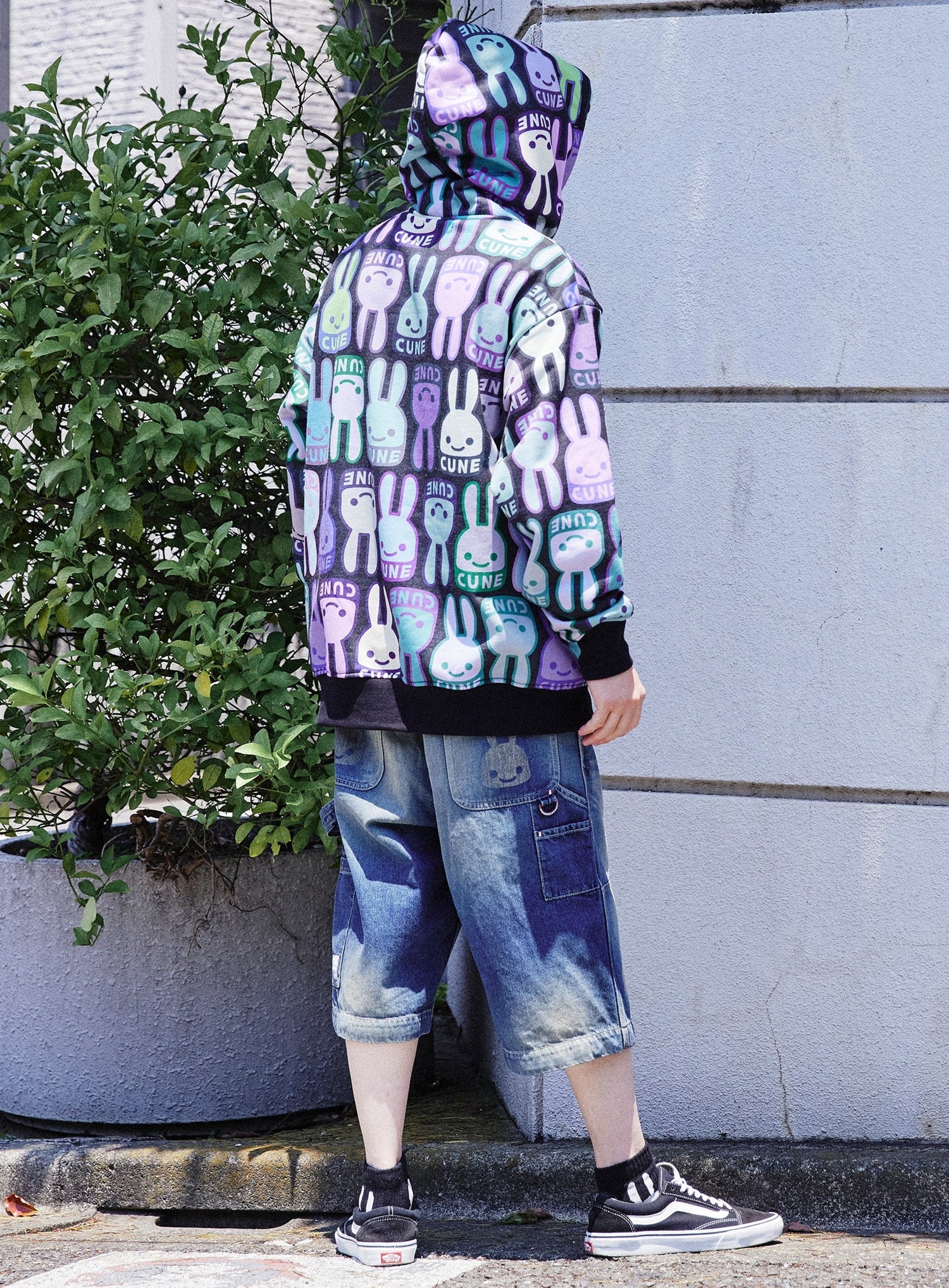 CUNEウサギ総柄パーカー