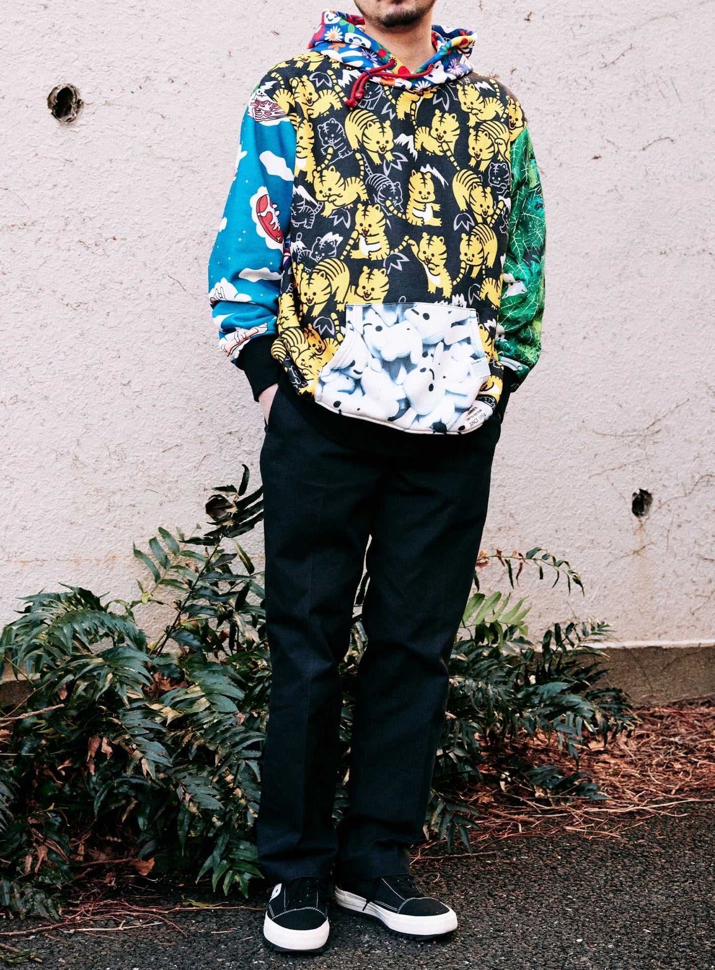 30th ANNIV HOODIE
