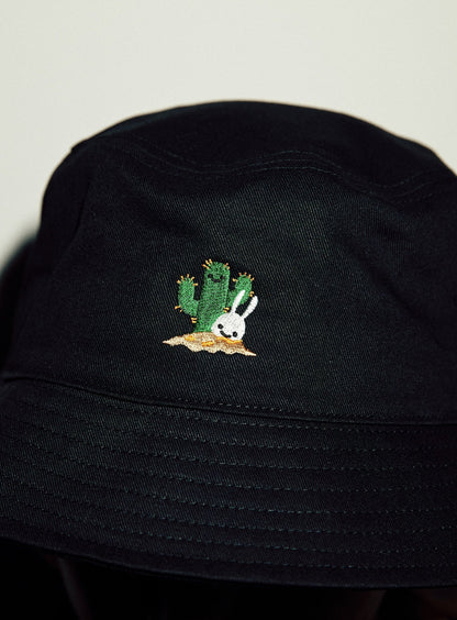 刺繍のバケットハット サボテン
