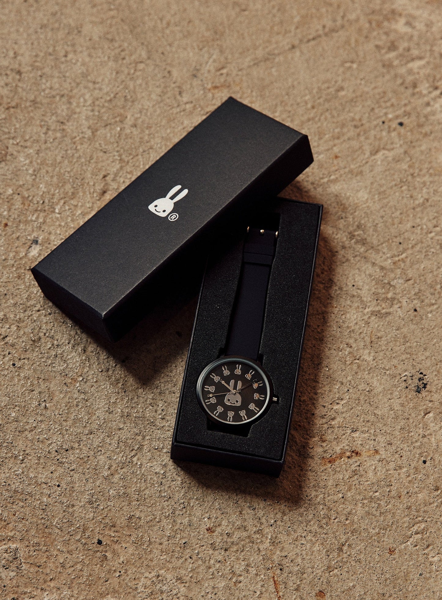 シリコンバンドウォッチ メタリックウサギ