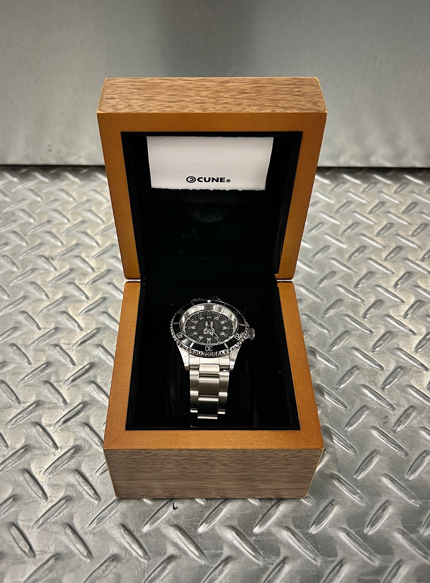 CUNE CUSTOM WRIST WATCH Stainless Belt