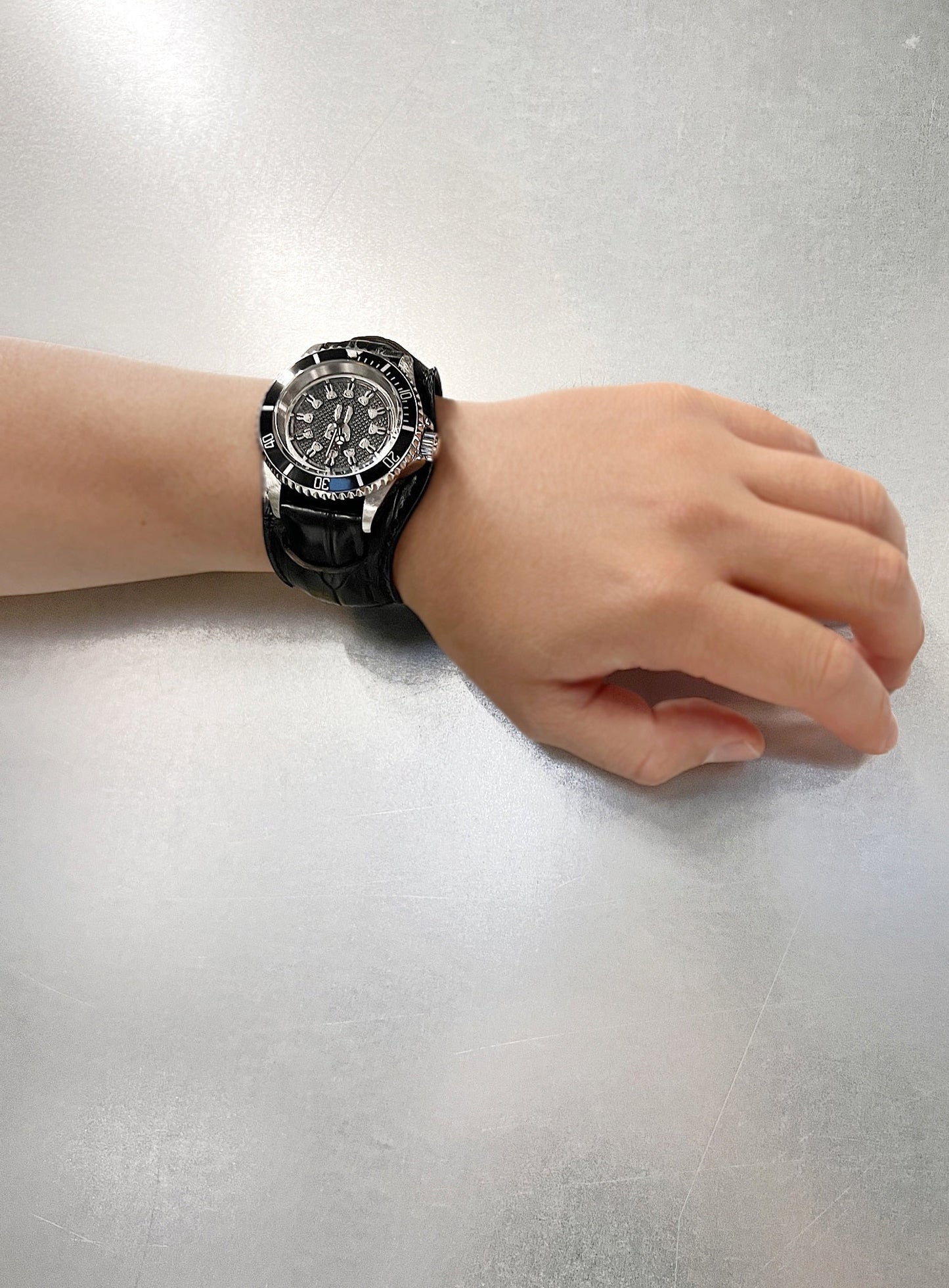 CUNE CUSTOM WRIST WATCH Nile Crocodile Belt