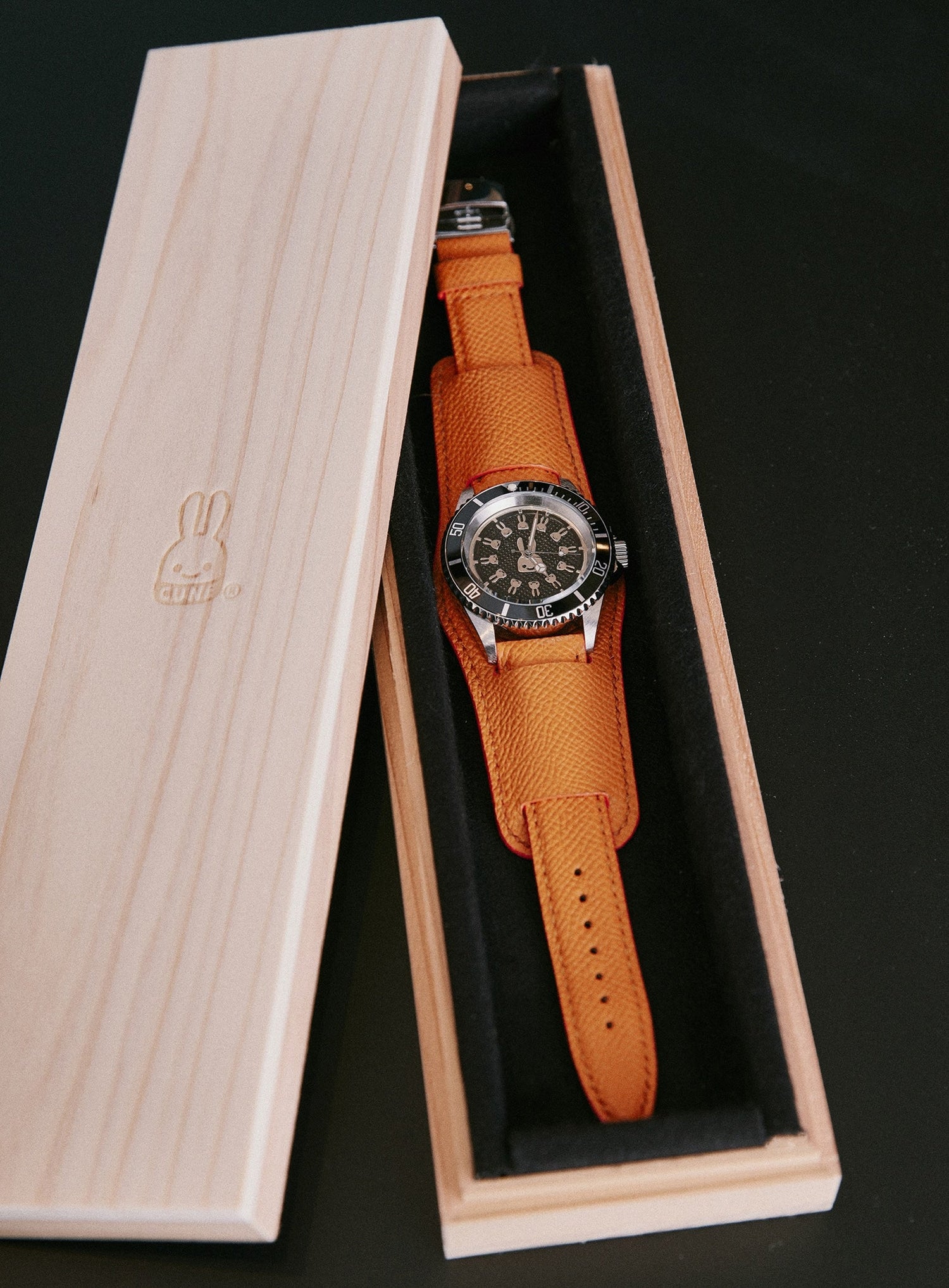 30th ANNIV CUNE CUSTOM WRIST WATCH French Calf Belt