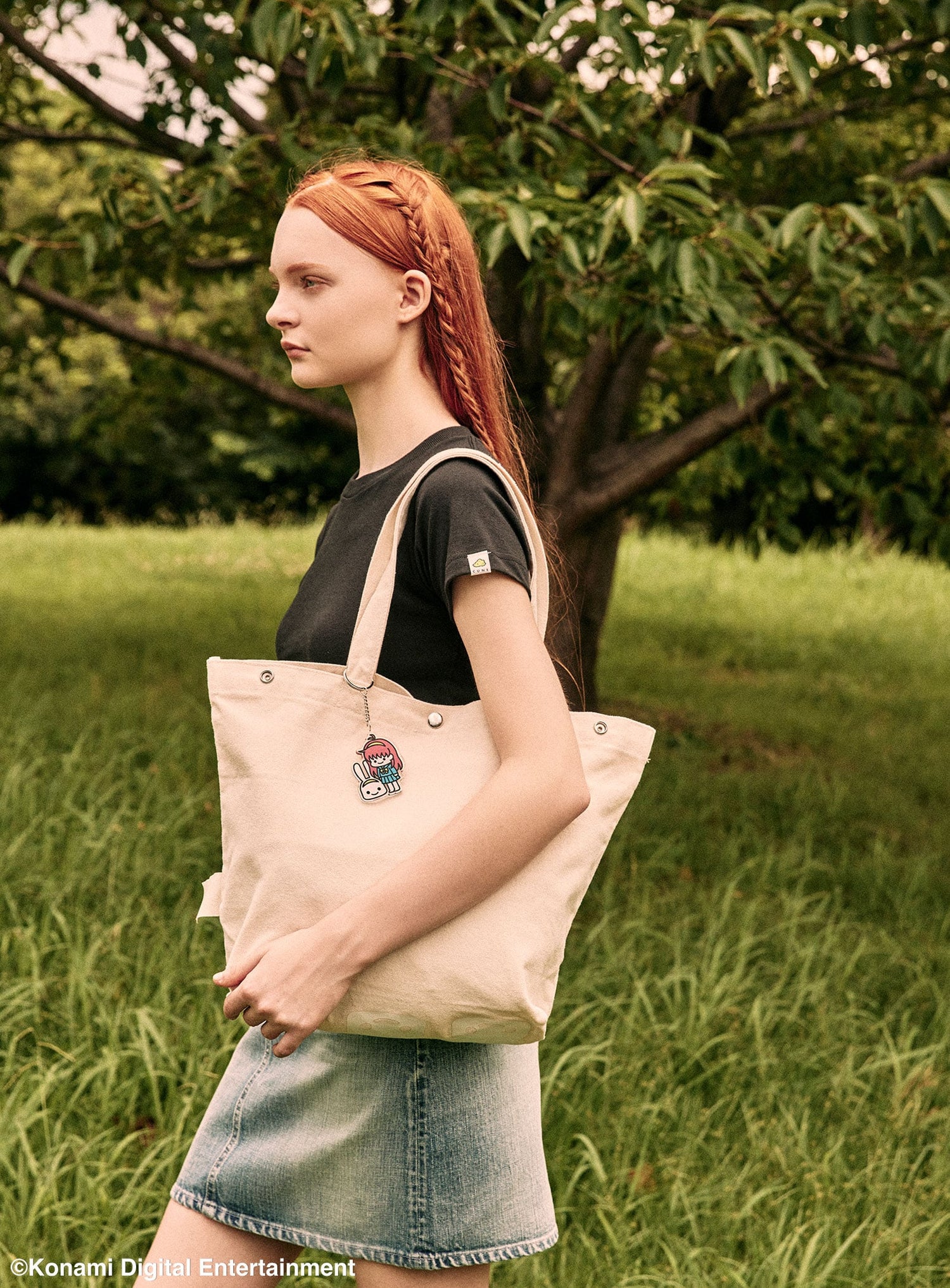 30th ANNIV ときめきメモリアル 藤崎詩織ちゃんとウサギ アクリルキーホルダー