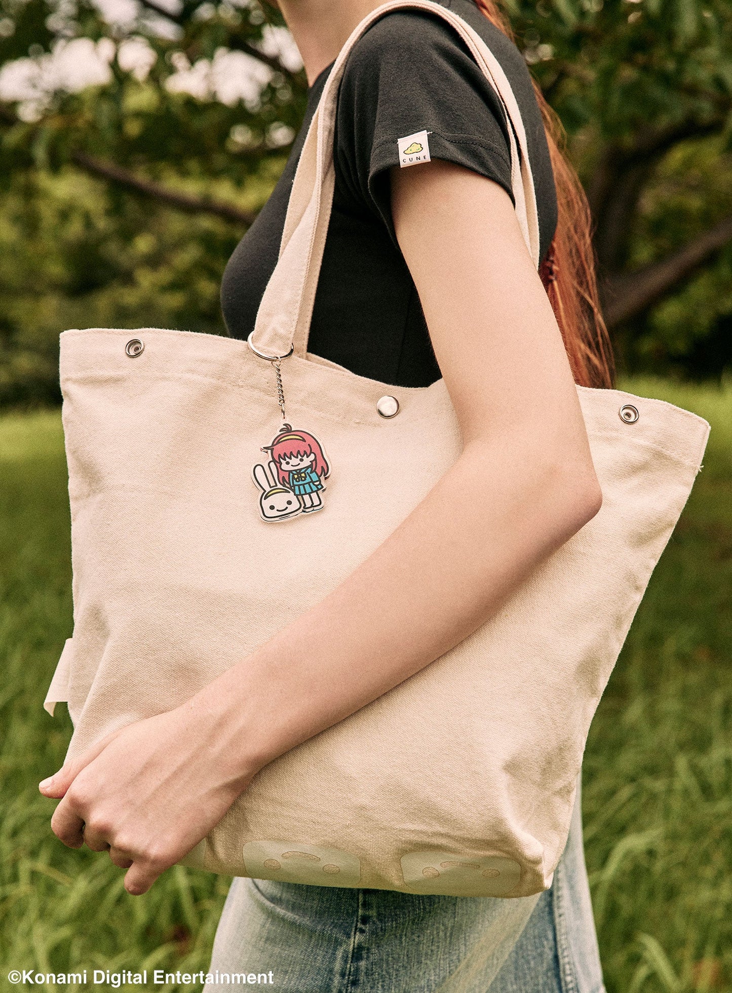 30th ANNIV ときめきメモリアル 藤崎詩織ちゃんとウサギ アクリルキーホルダー