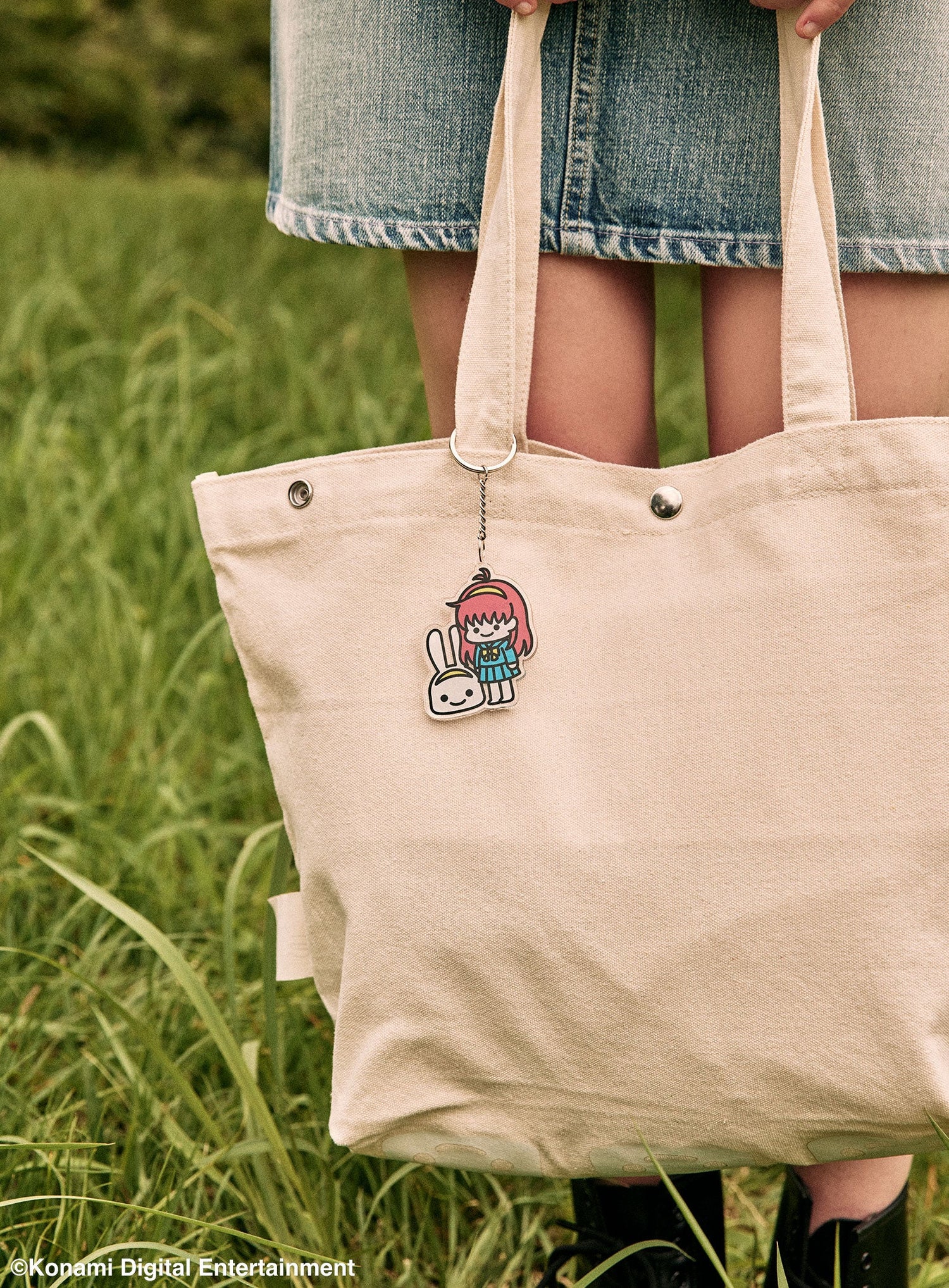 30th ANNIV ときめきメモリアル 藤崎詩織ちゃんとウサギ アクリルキーホルダー