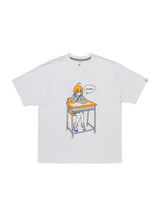 S/S Tee 頬杖