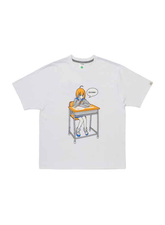 S/S Tee 頬杖