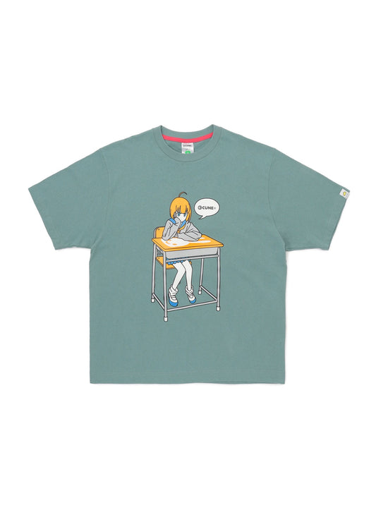 S/S Tee 頬杖