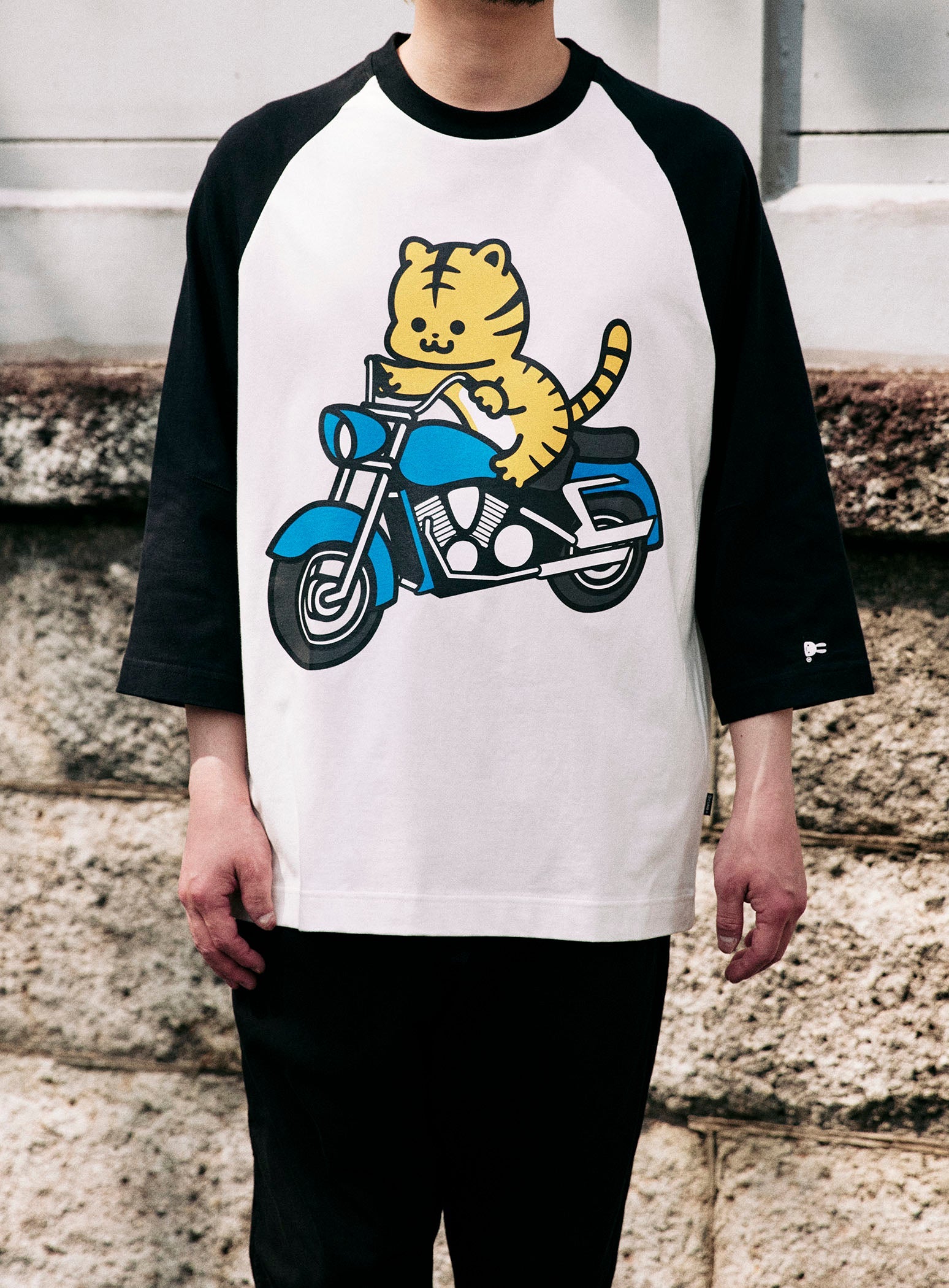 ラグランTシャツ バイクとらちゃん – CUNE
