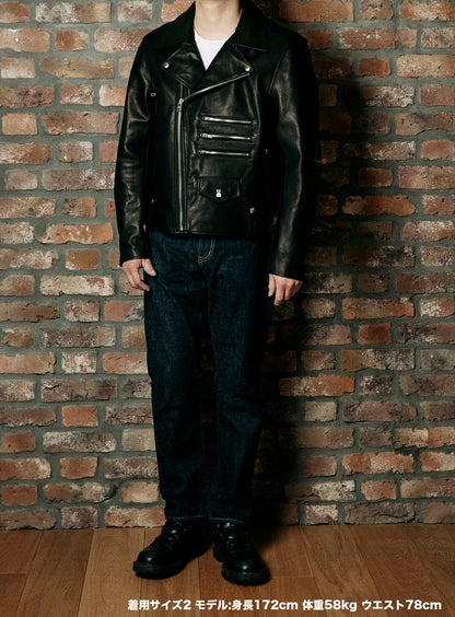 カウレザーの三RIDERS JACKET 白ウサギ