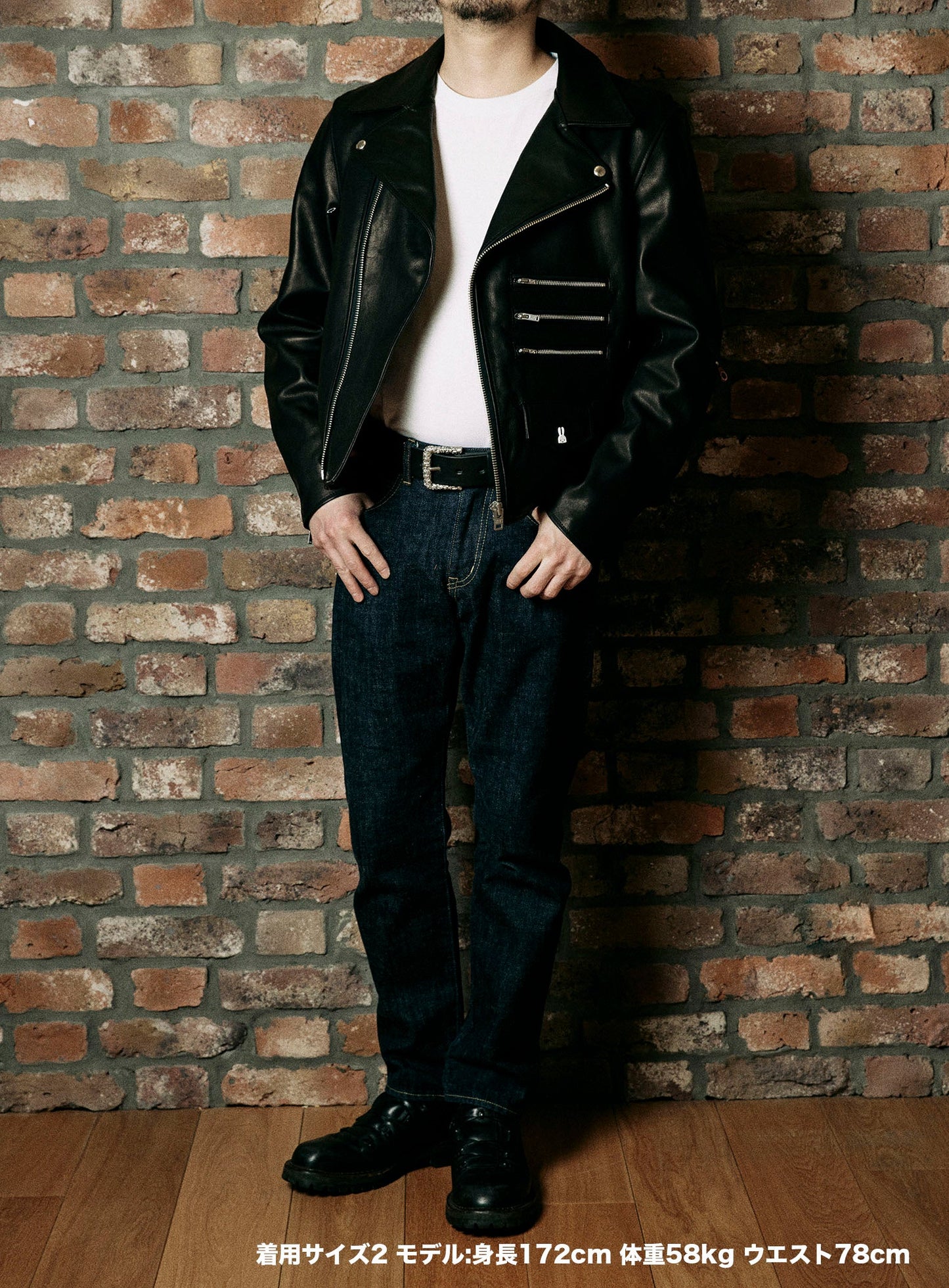 カウレザーの三RIDERS JACKET 白ウサギ