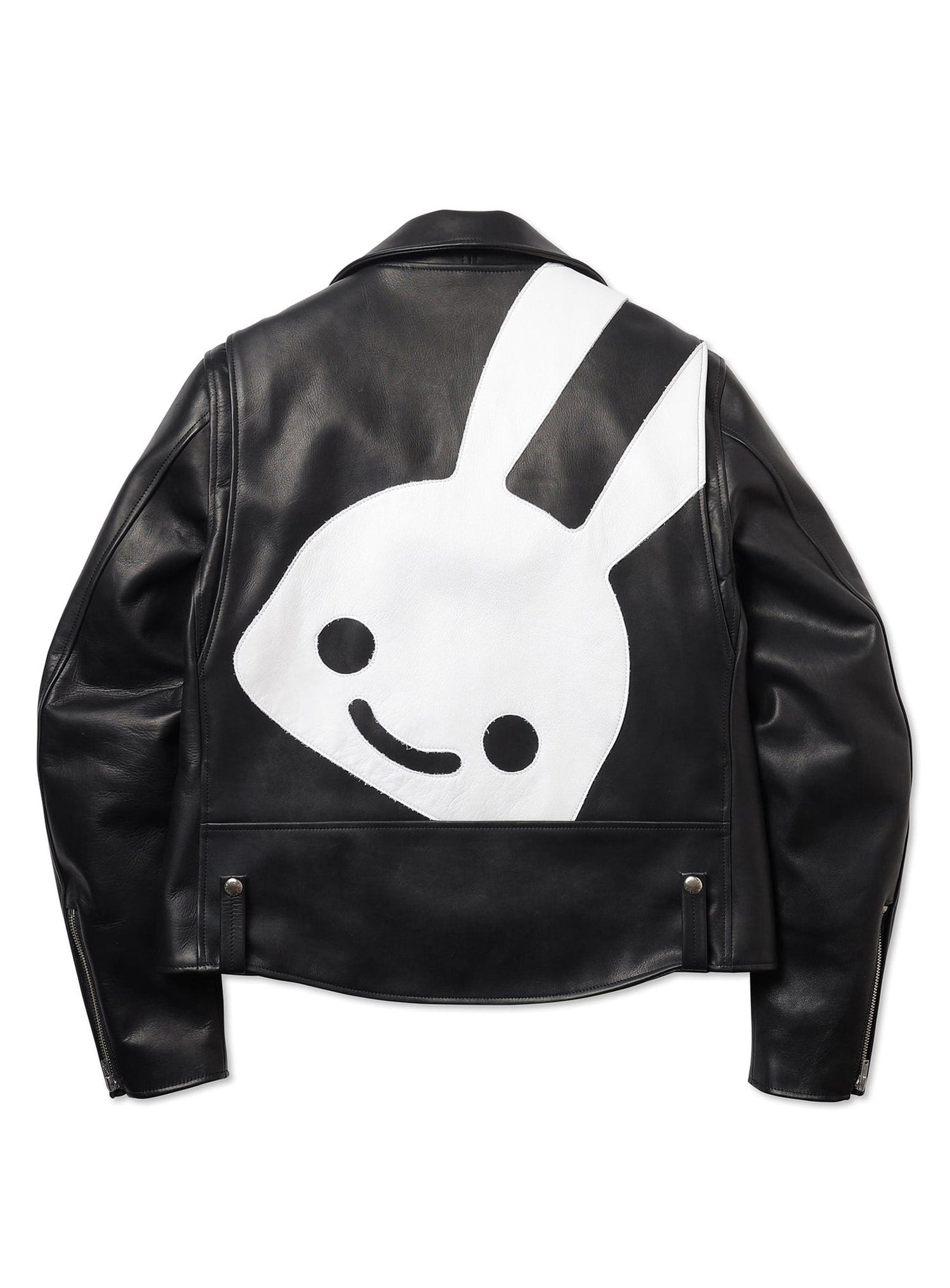 カウレザーの三RIDERS JACKET 白ウサギ