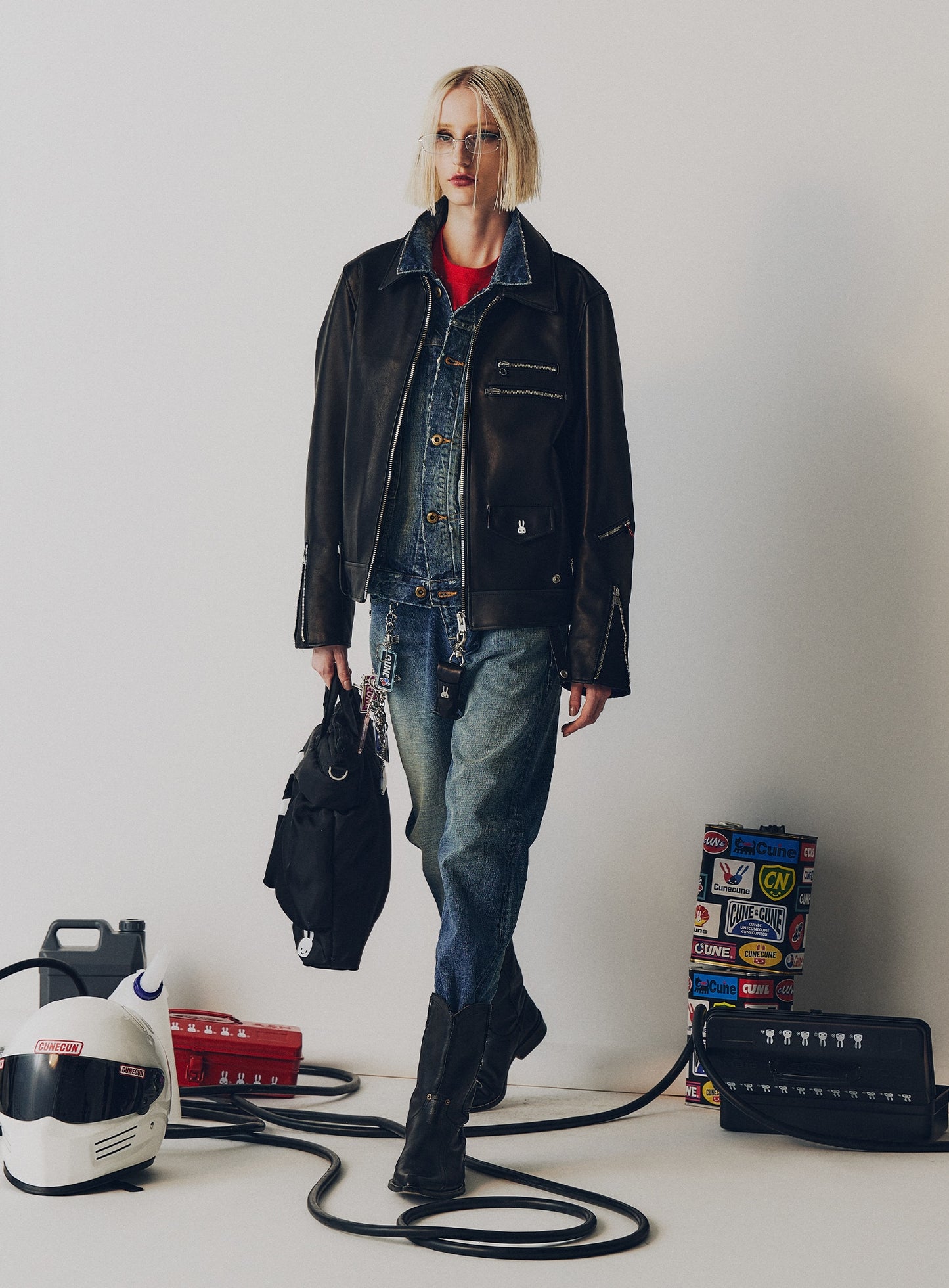 カウレザーの二RIDERS JACKET 白ウサギ