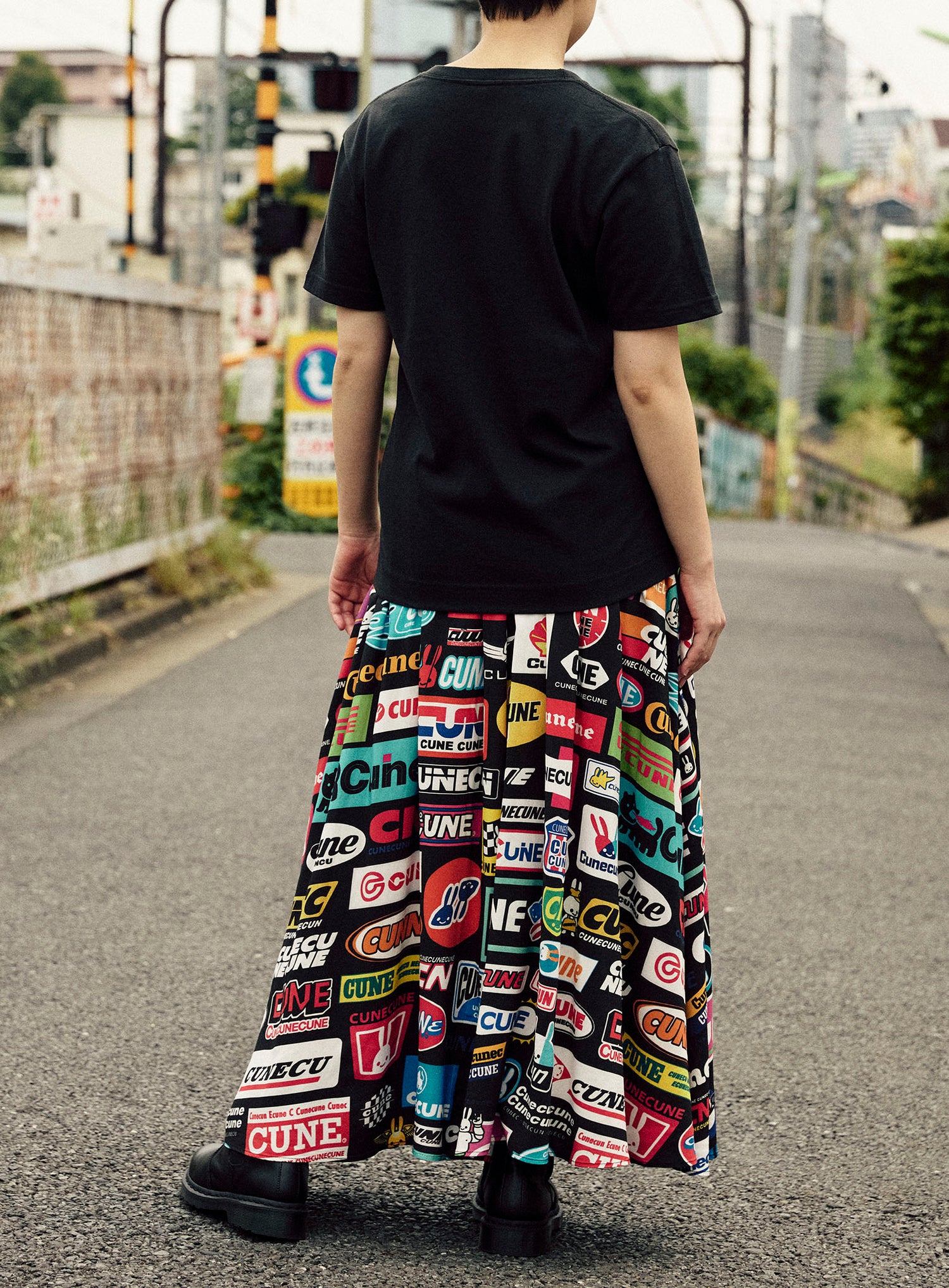 レーシングロゴロングギャザースカート