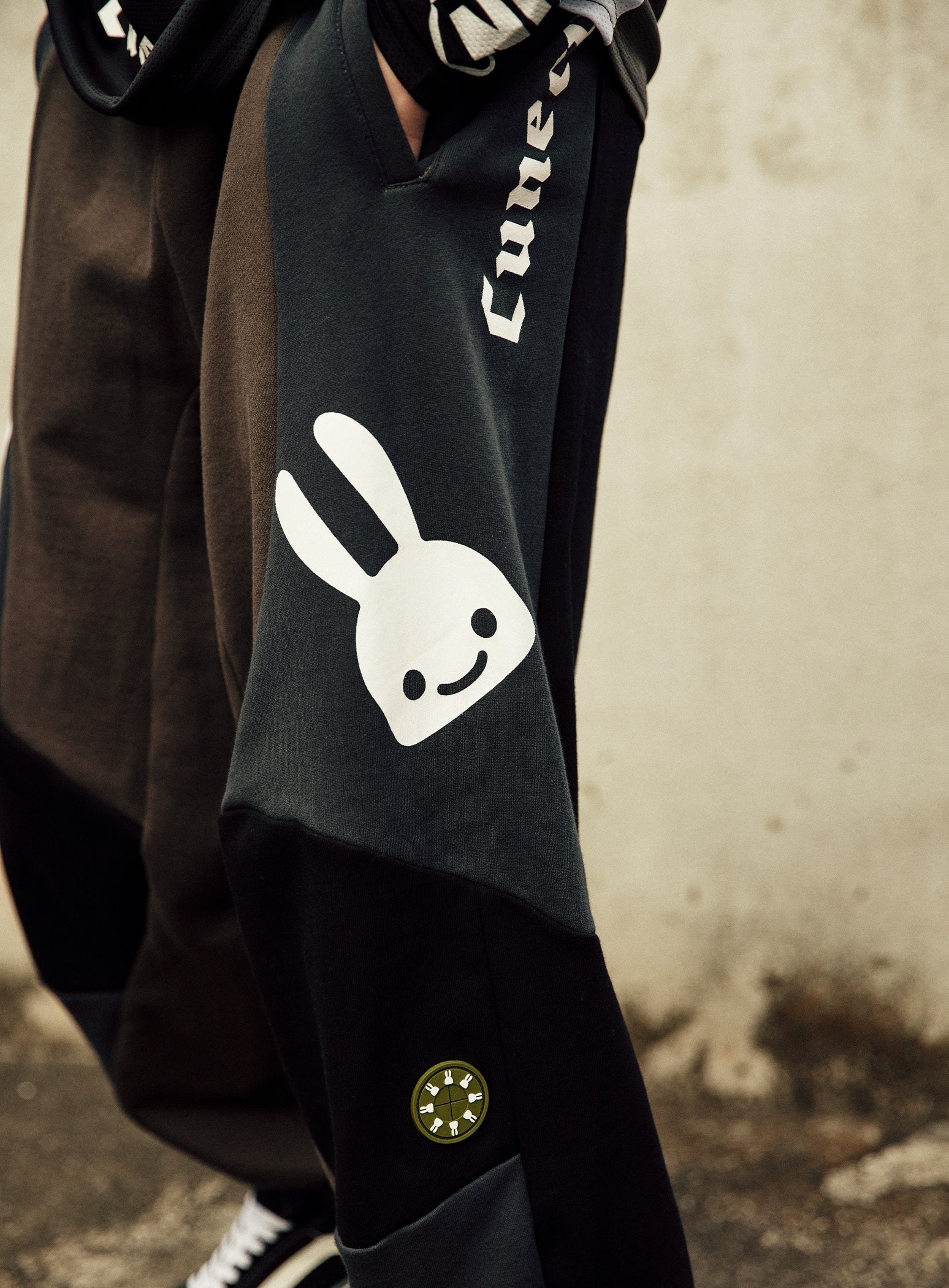 切り替えスウェットワイドパンツ – CUNE 切り替えスウェットワイドパンツ – CUNE