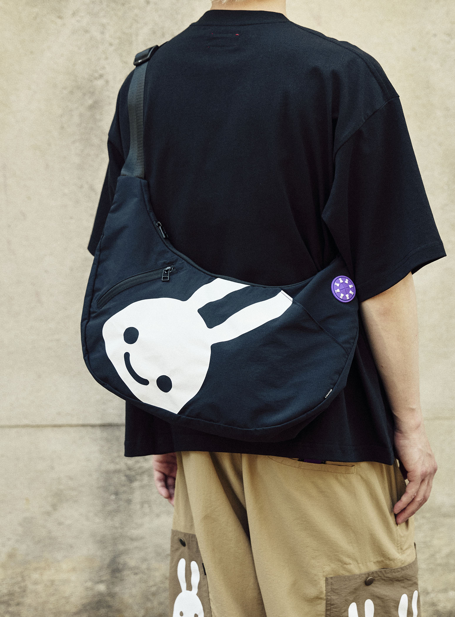 【美品】CUNE 完売品 ナイロンラウンドショルダーバッグ ウサギ ナイロンラウンドショルダーバッグ – CUNE