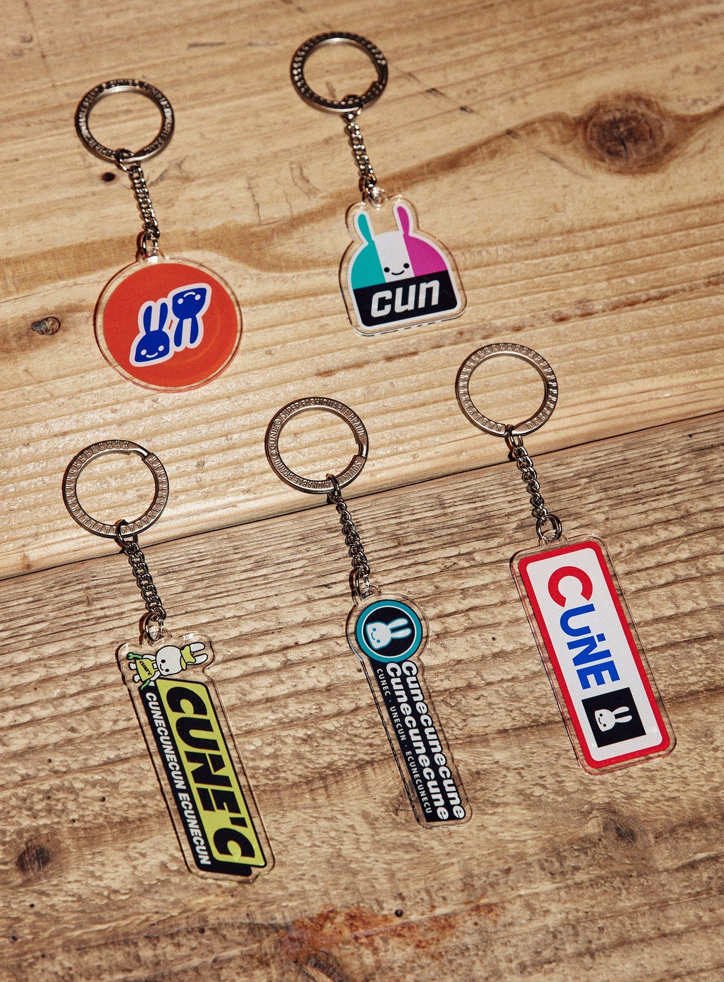 アクリルキーホルダー