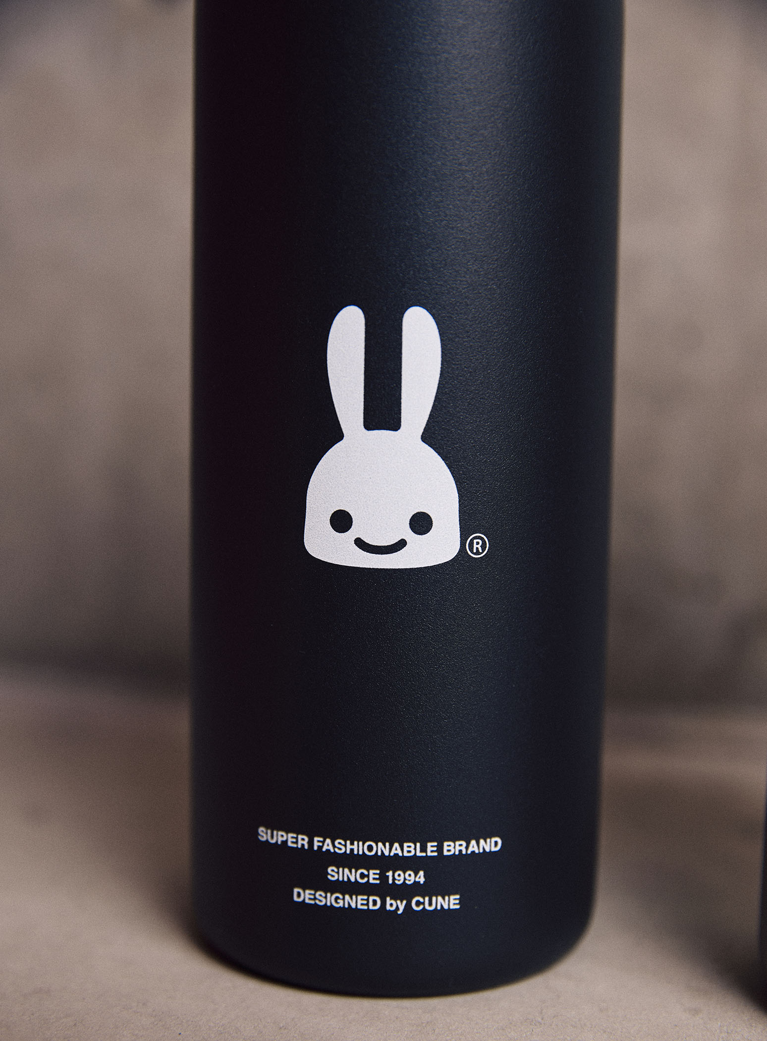 CUNE ステンレスボトル 420ml フタが木のステンレスボトル – CUNE