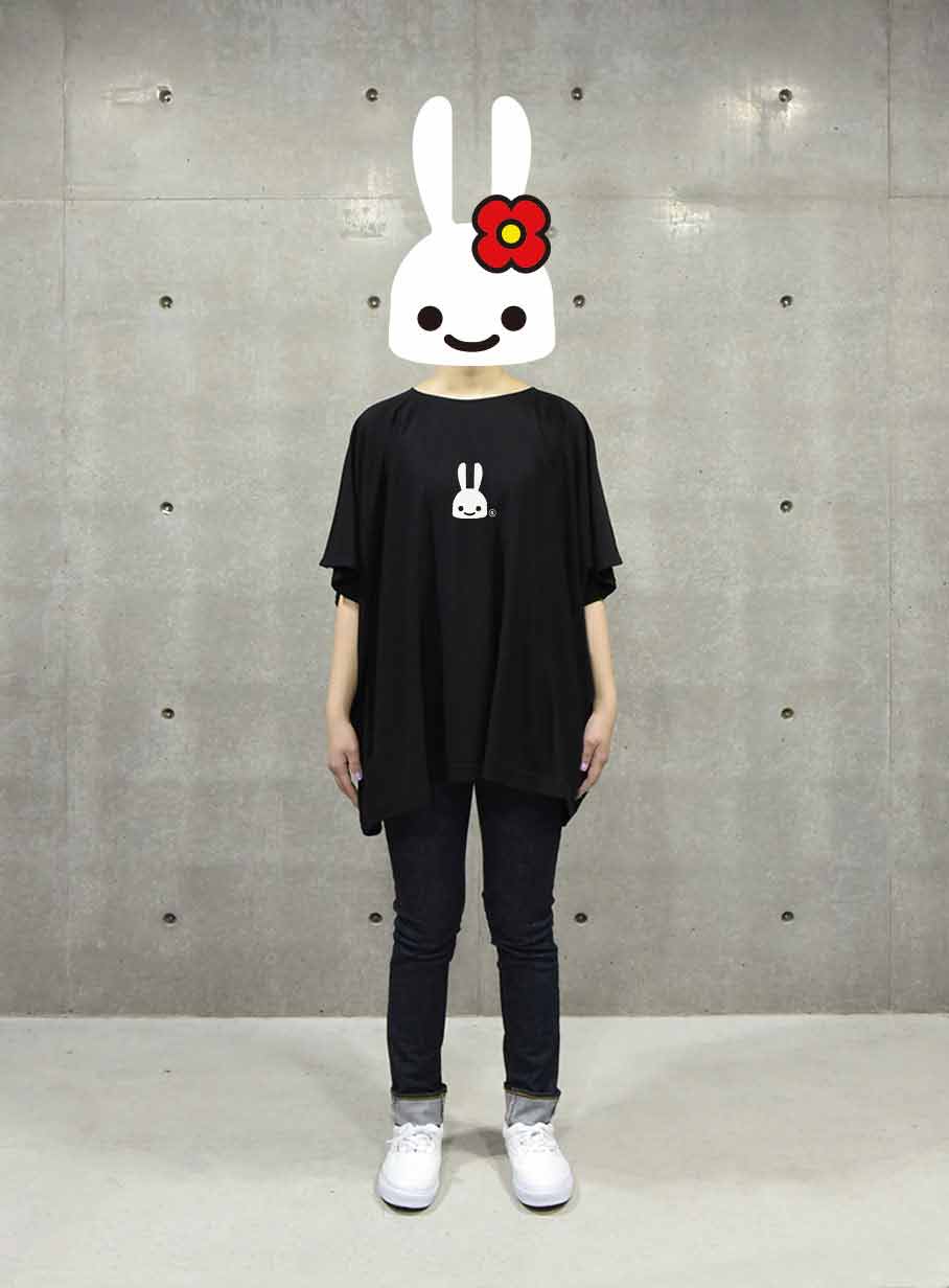 四角いTシャツ ウサギ25匹