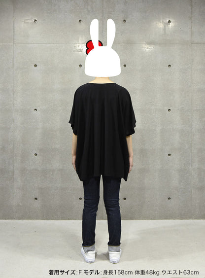 四角いTシャツ ウサギ6匹