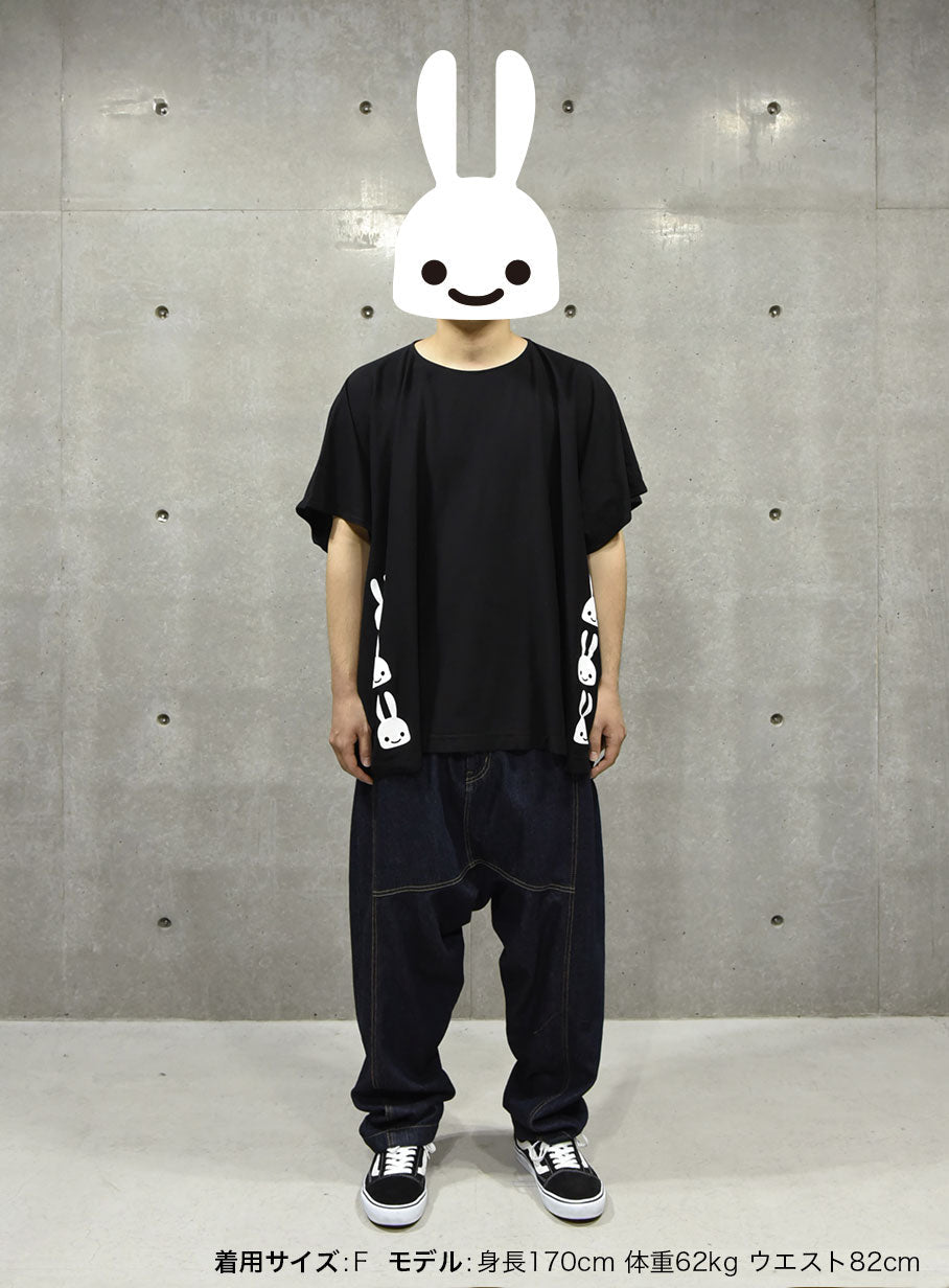 四角いTシャツ ウサギ6匹