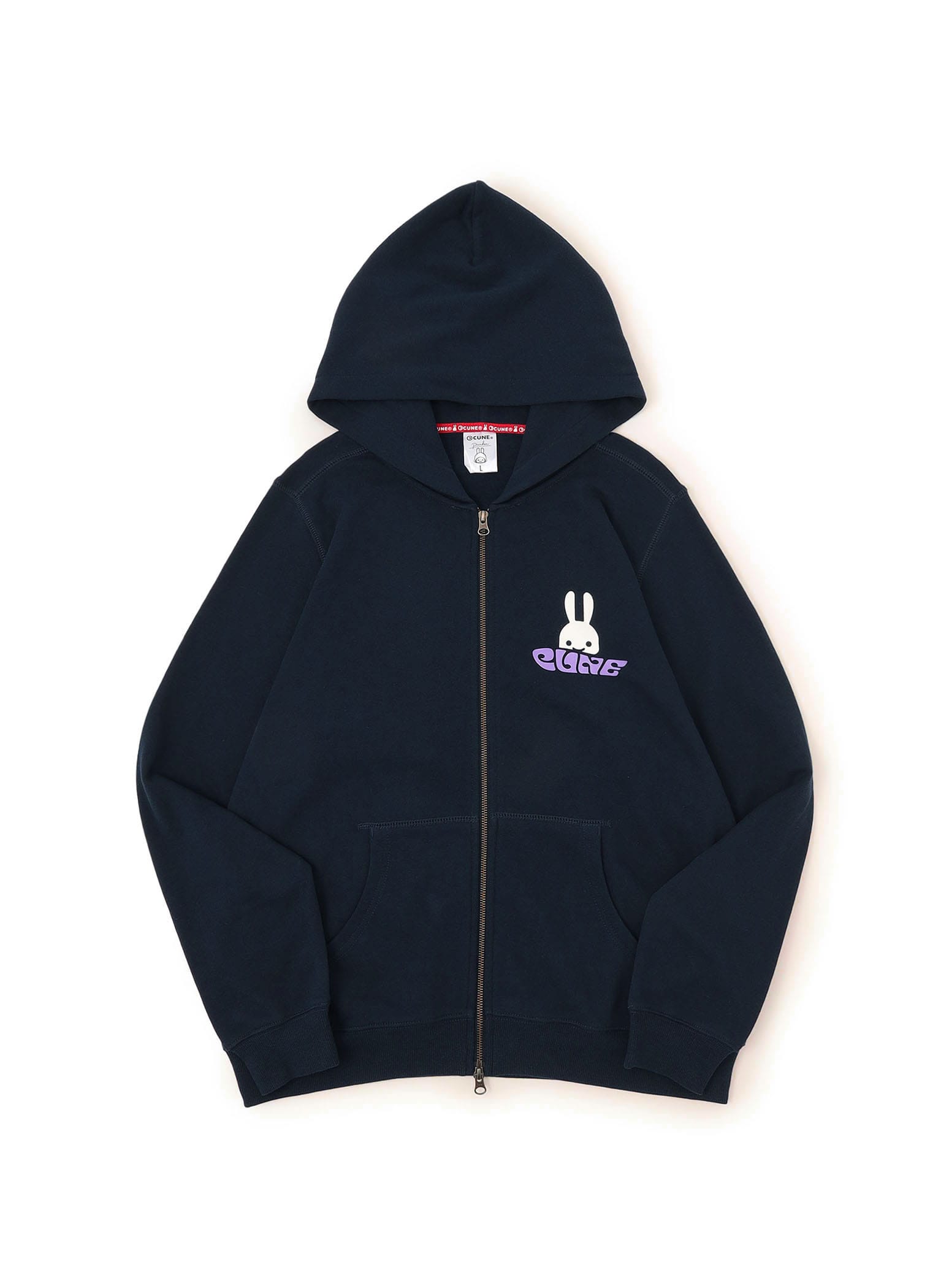 CUNE ZIP PARKA ロゴ