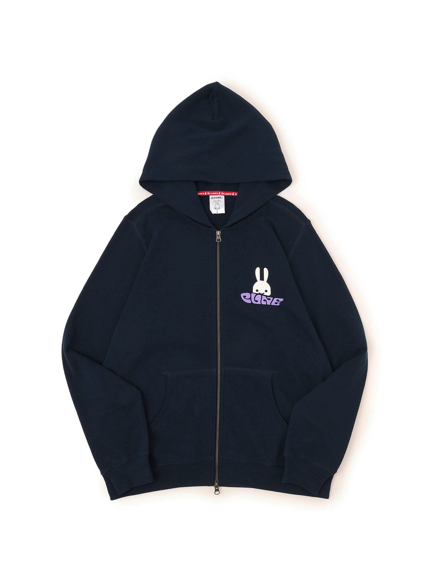 CUNE ZIP PARKA ロゴ