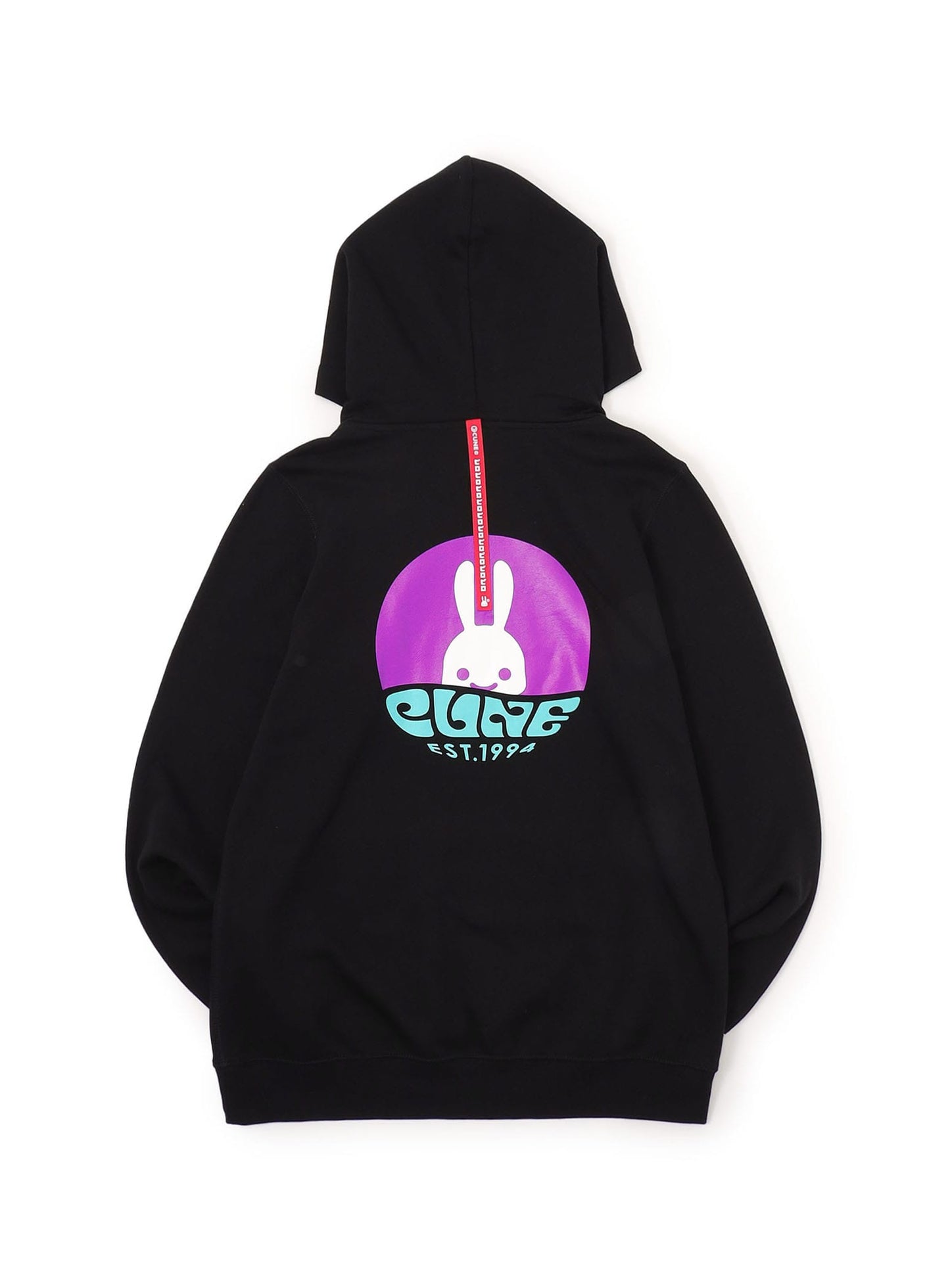 CUNE PULL PARKA ロゴ
