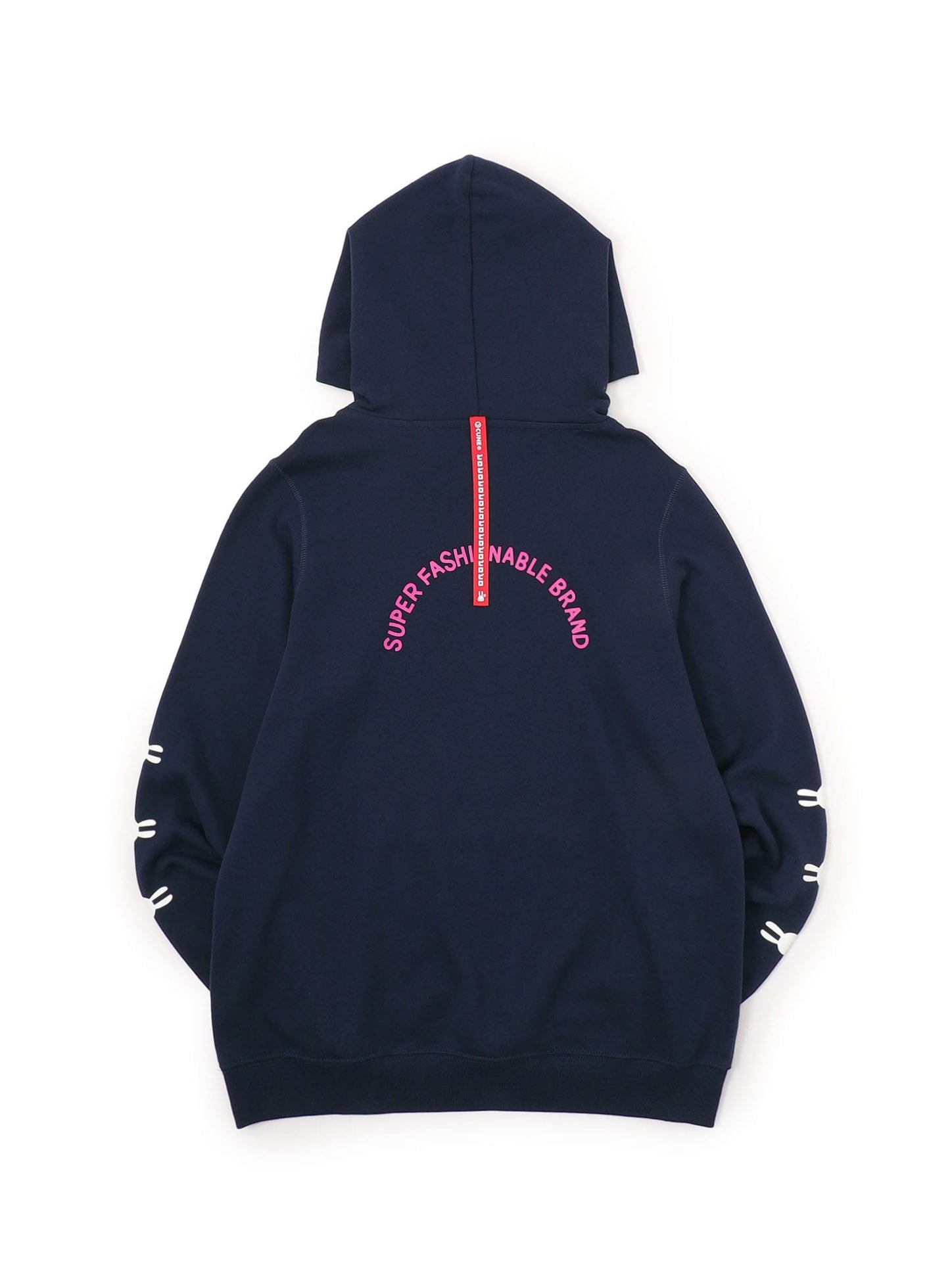 CUNE PULL PARKA 徒歩