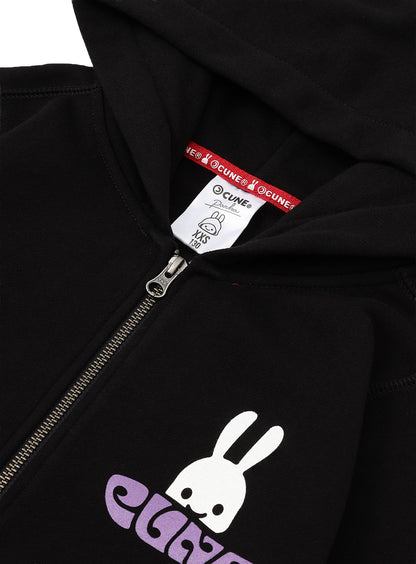 CUNE KIDS PARKA ロゴ