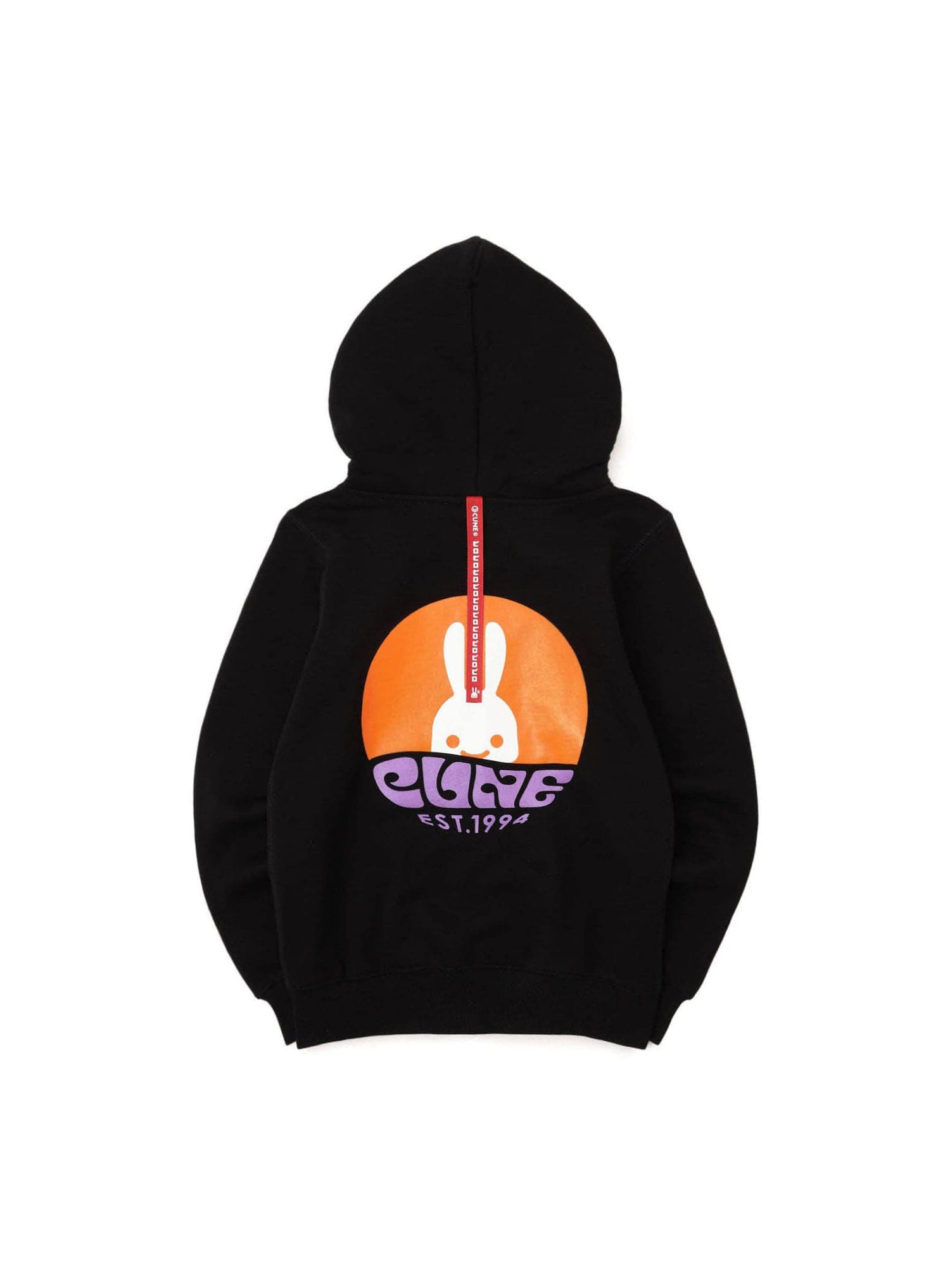 CUNE KIDS PARKA ロゴ